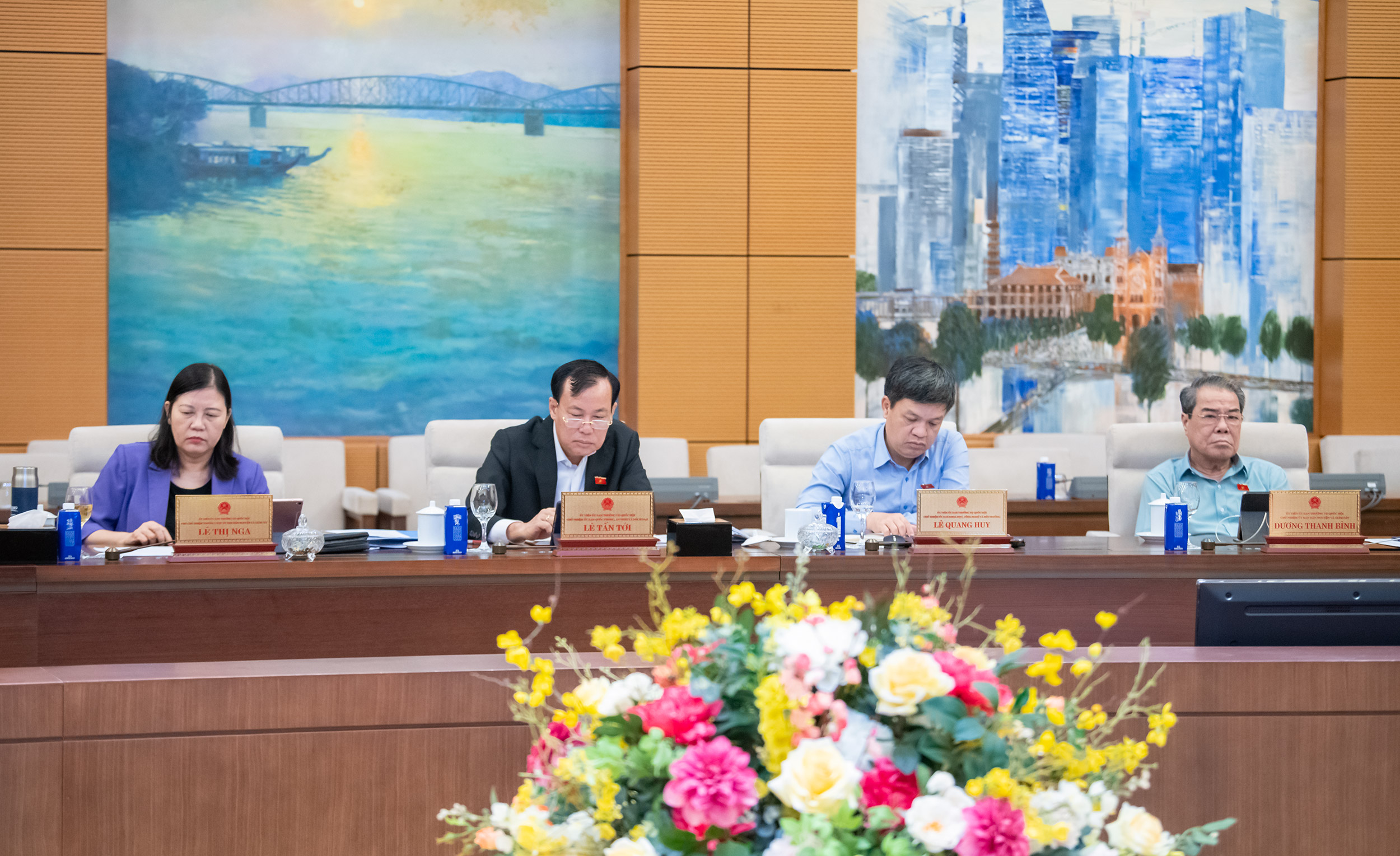 Đẩy mạnh cải cách thủ tục hành chính và tăng cường quản lý nhà nước về quốc tịch