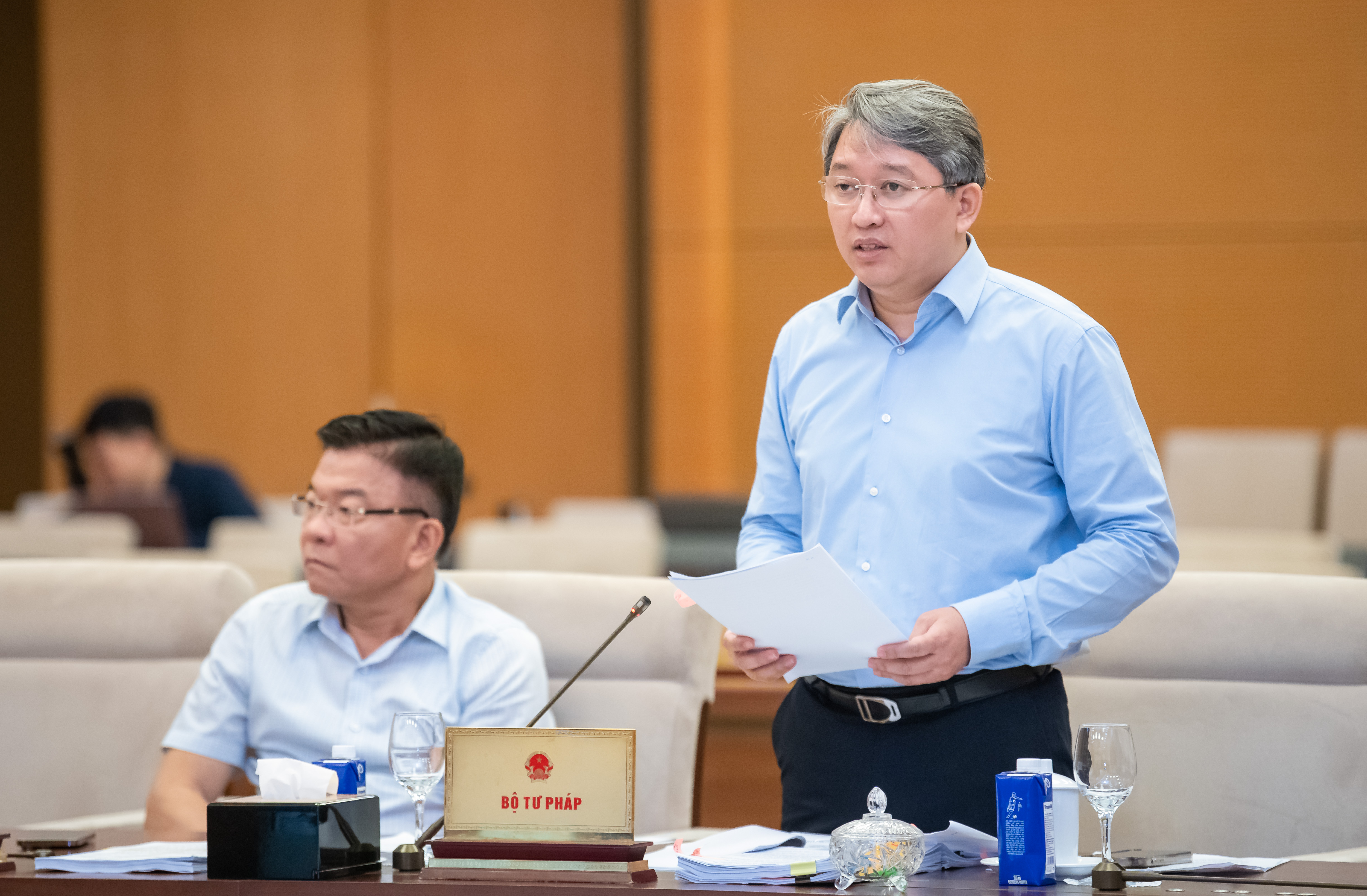 Đẩy mạnh cải cách thủ tục hành chính và tăng cường quản lý nhà nước về quốc tịch