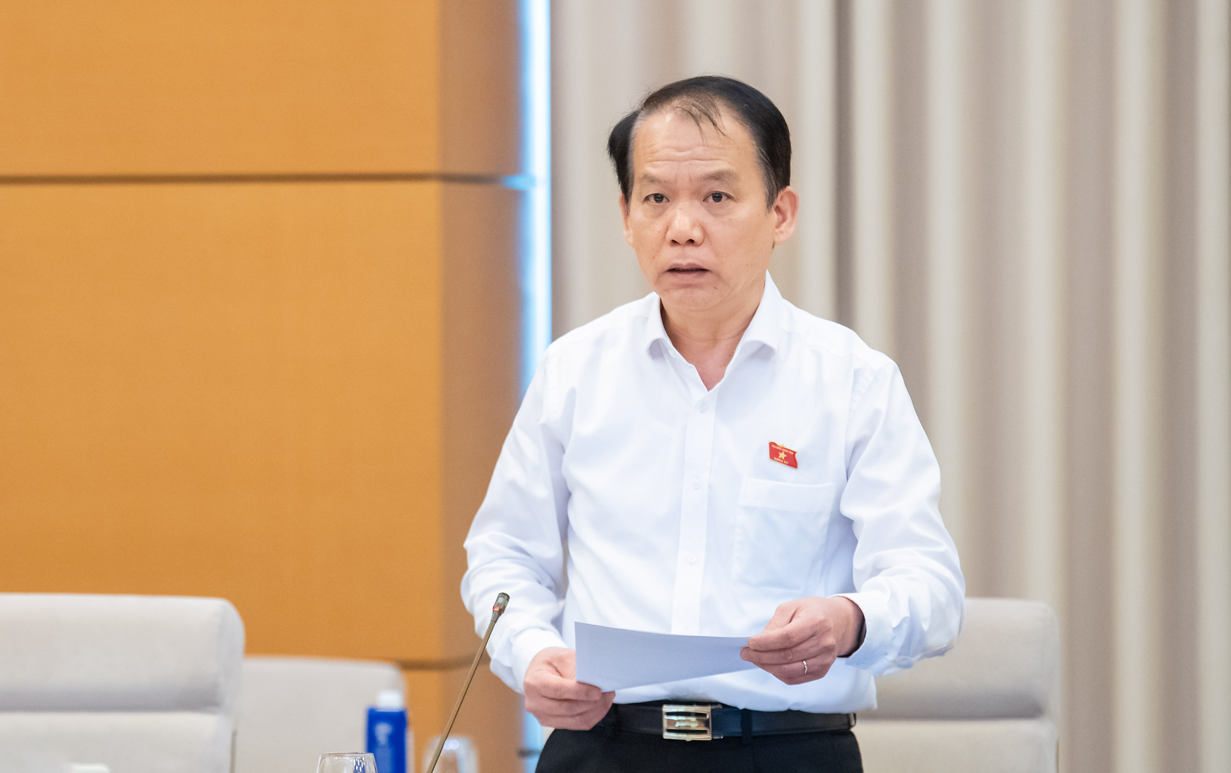 Xây dựng chính quyền cấp xã gần dân, sát dân