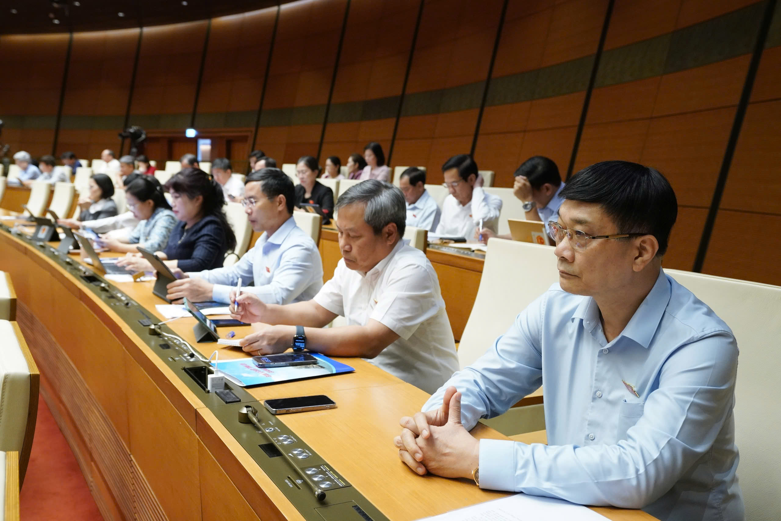 Sửa đổi Luật Thuế thu nhập doanh nghiệp: Cân nhắc kéo dài thời gian miễn thuế đối với lĩnh vực phát triển công nghệ cao, chuyển đổi số