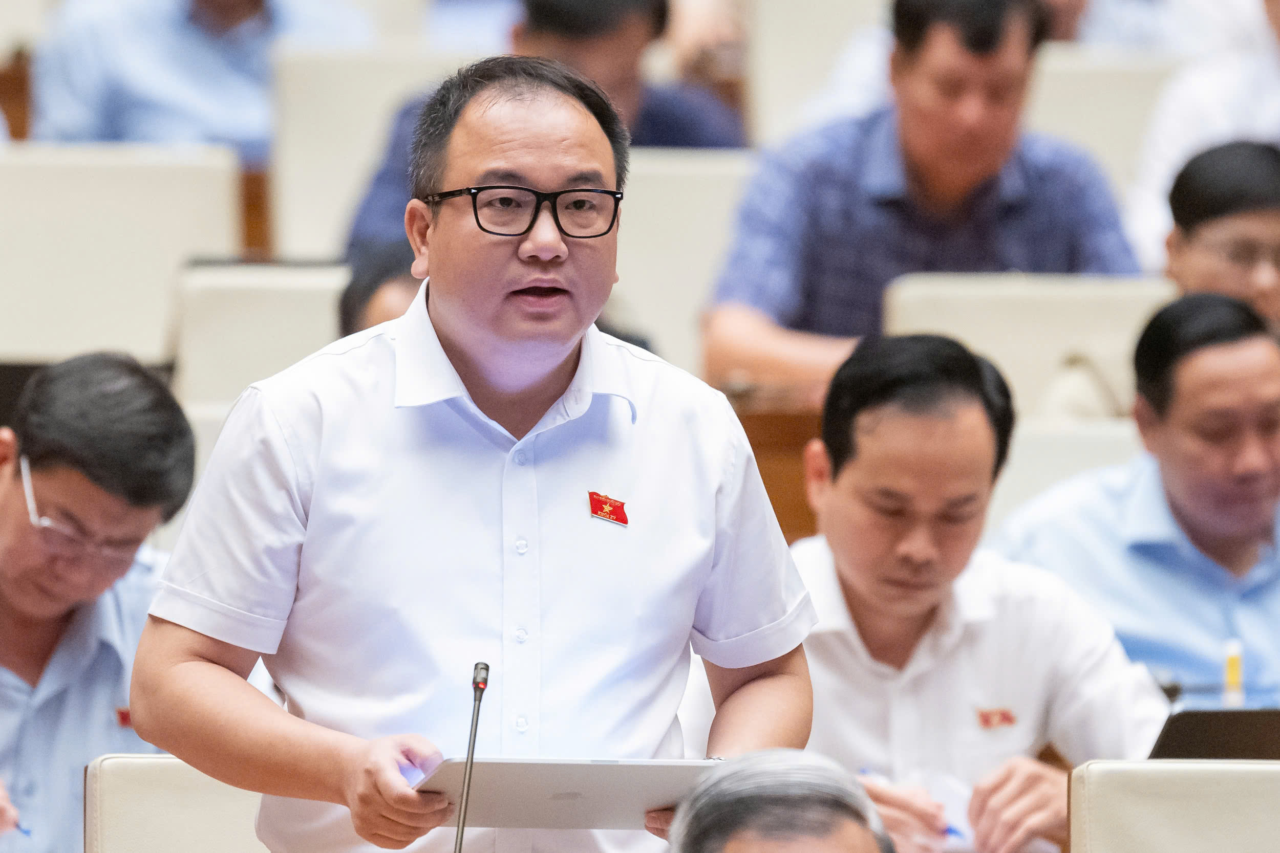 Cân nhắc bỏ thẩm quyền chất vấn của đại biểu HĐND đối với Chánh án toàn án nhân dân, Viện trưởng Viện Kiểm sát nhân dân