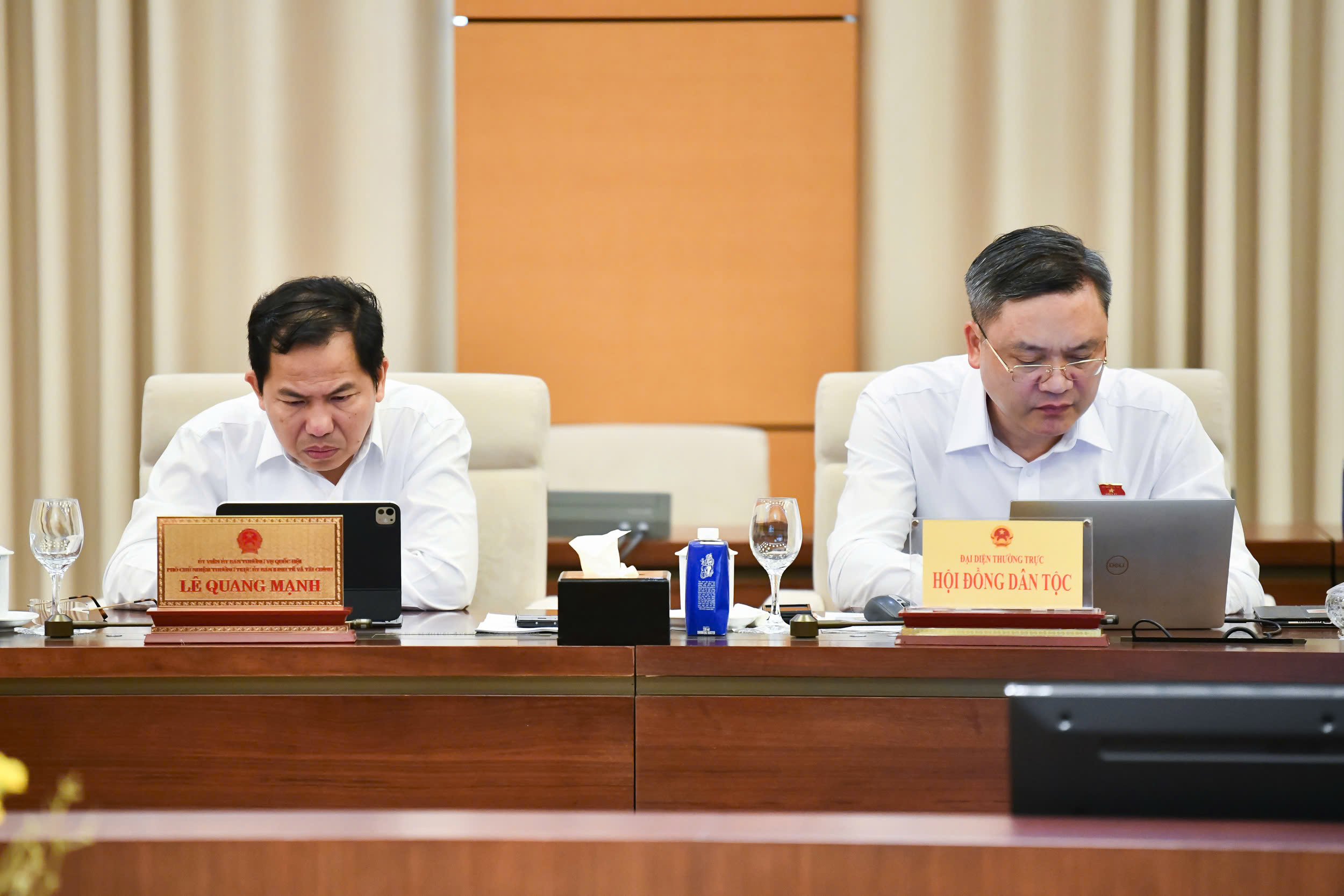 Luật Bảo vệ dữ liệu cá nhân: Cơ quan thẩm tra và cơ quan soạn thảo thống nhất tất cả nội dung để trình Quốc hội thông qua