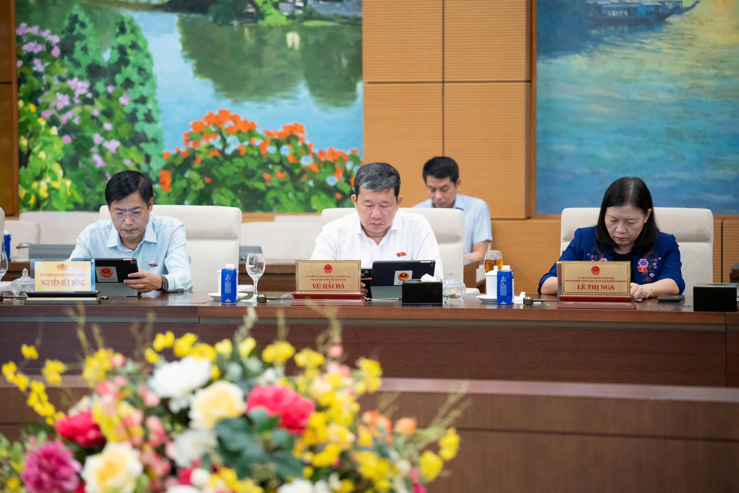 Đẩy mạnh cải cách, đơn giản hóa thủ tục trong kinh doanh bảo hiểm