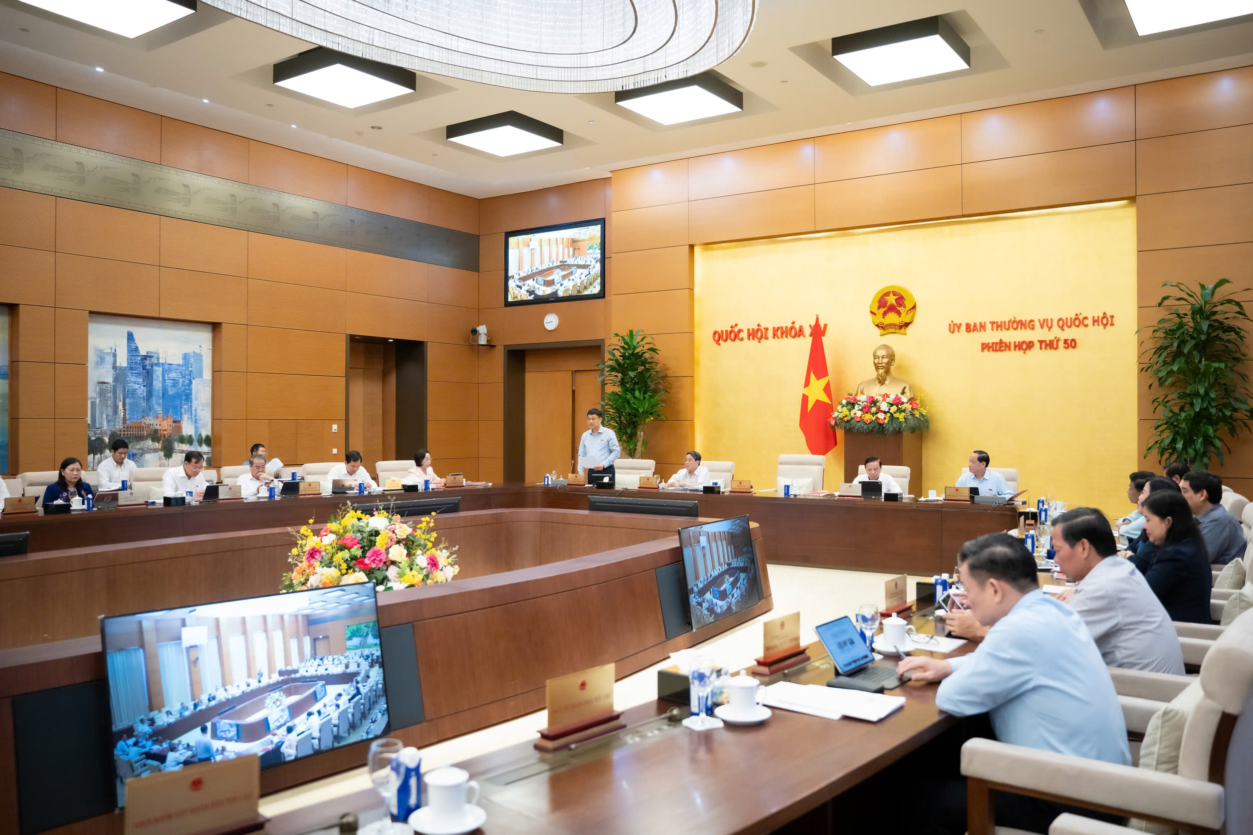 Đẩy mạnh cải cách, đơn giản hóa thủ tục trong kinh doanh bảo hiểm