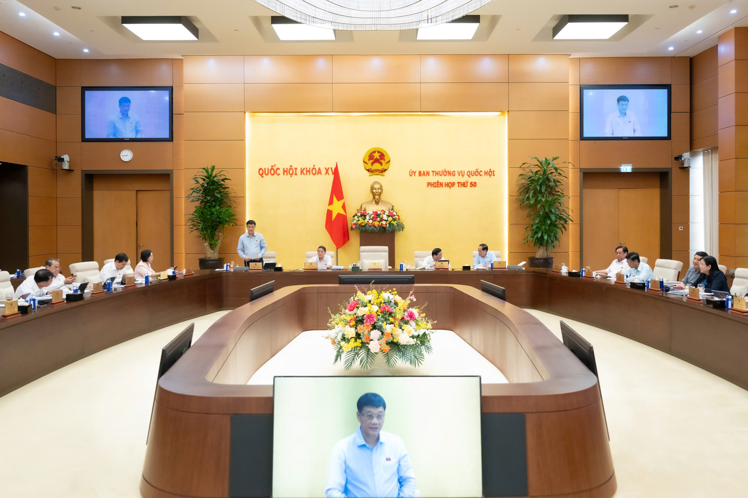 Đẩy mạnh cải cách, đơn giản hóa thủ tục trong kinh doanh bảo hiểm