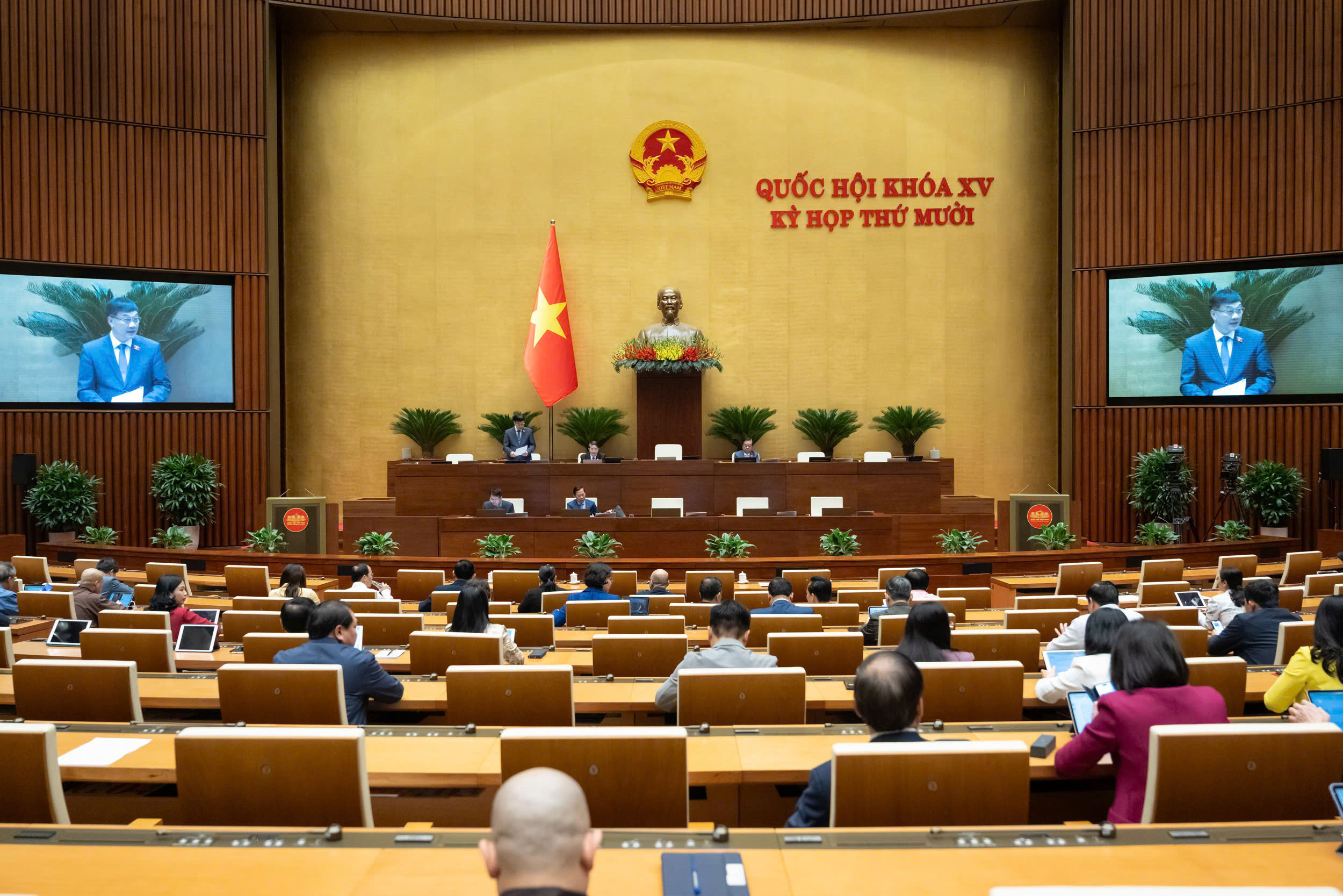 Luật Kinh doanh bảo hiểm: xây dựng thị trường bảo hiểm phát triển an toàn và bền vững