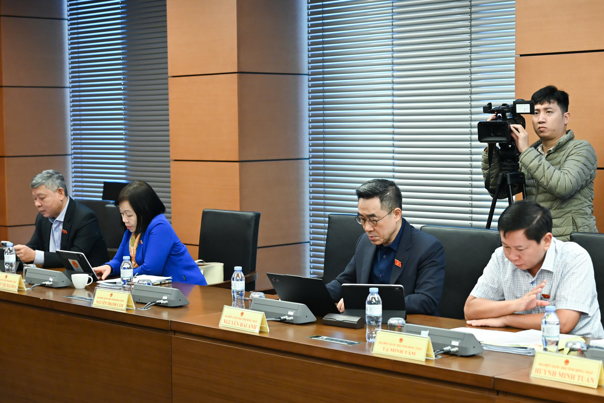 Dự thảo Luật Xây dựng (sửa đổi): Cần có cơ chế kiểm tra, hậu kiểm, không để tình trạng “phạt rồi cho tồn tại”