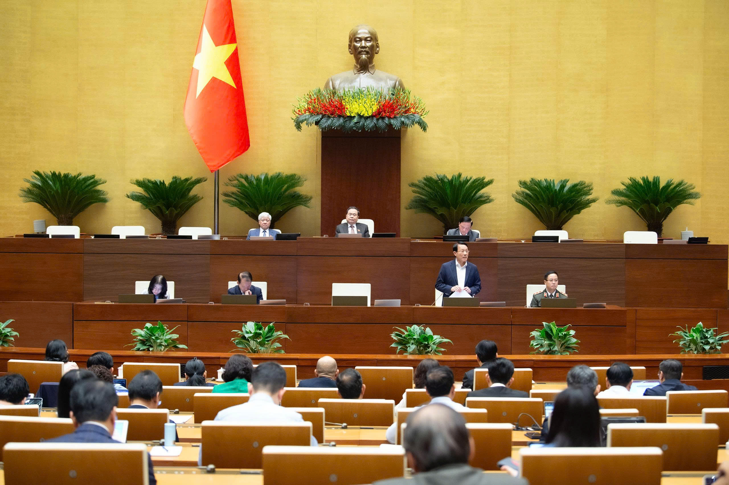 Bảo đảm thống nhất đầu mối quản lý về tạm giữ, tạm giam và cấm đi khỏi nơi cư trú