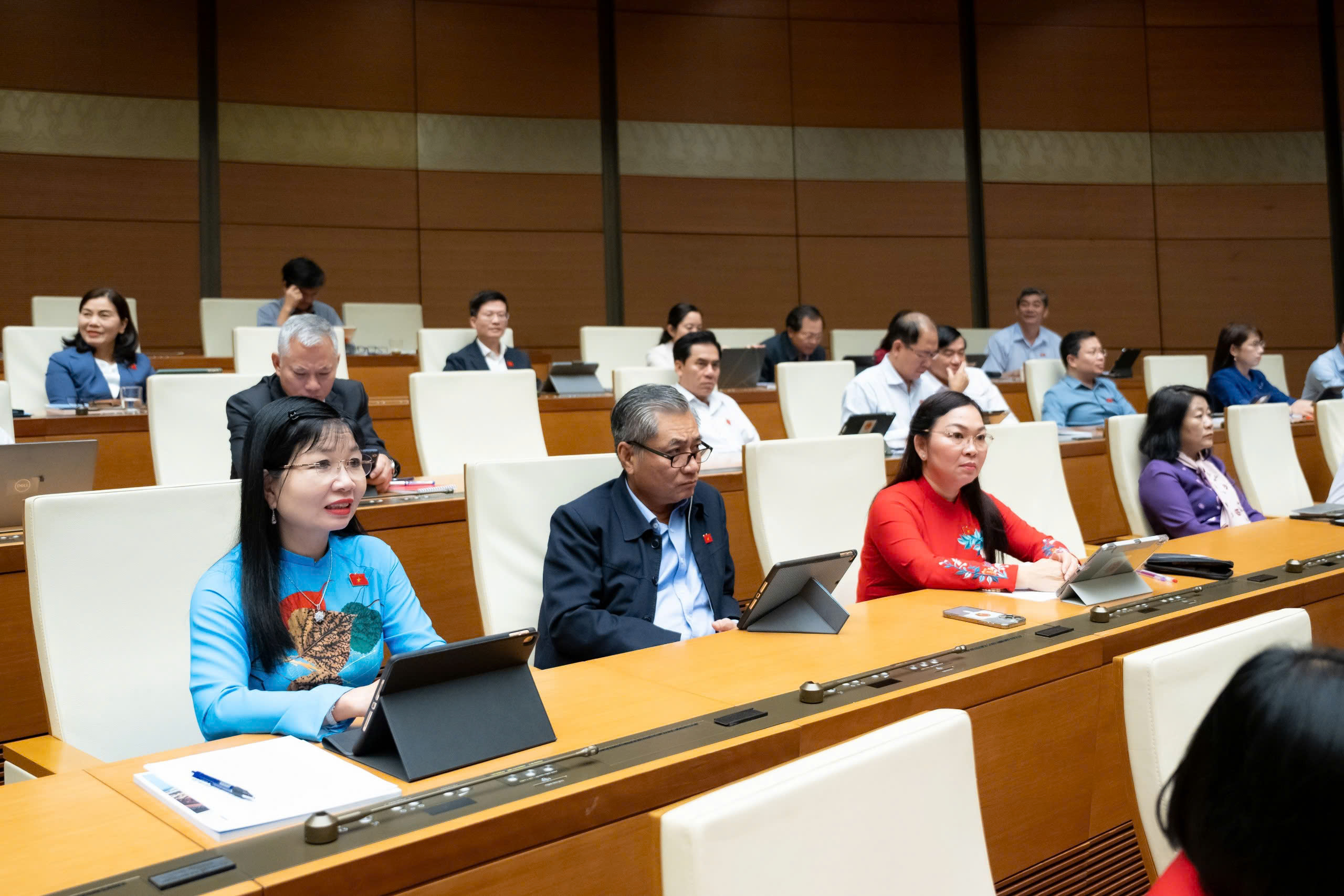 Tạo điều kiện tối đa cho viên chức phát triển nhưng không để xung đột lợi ích và trục lợi chính sách