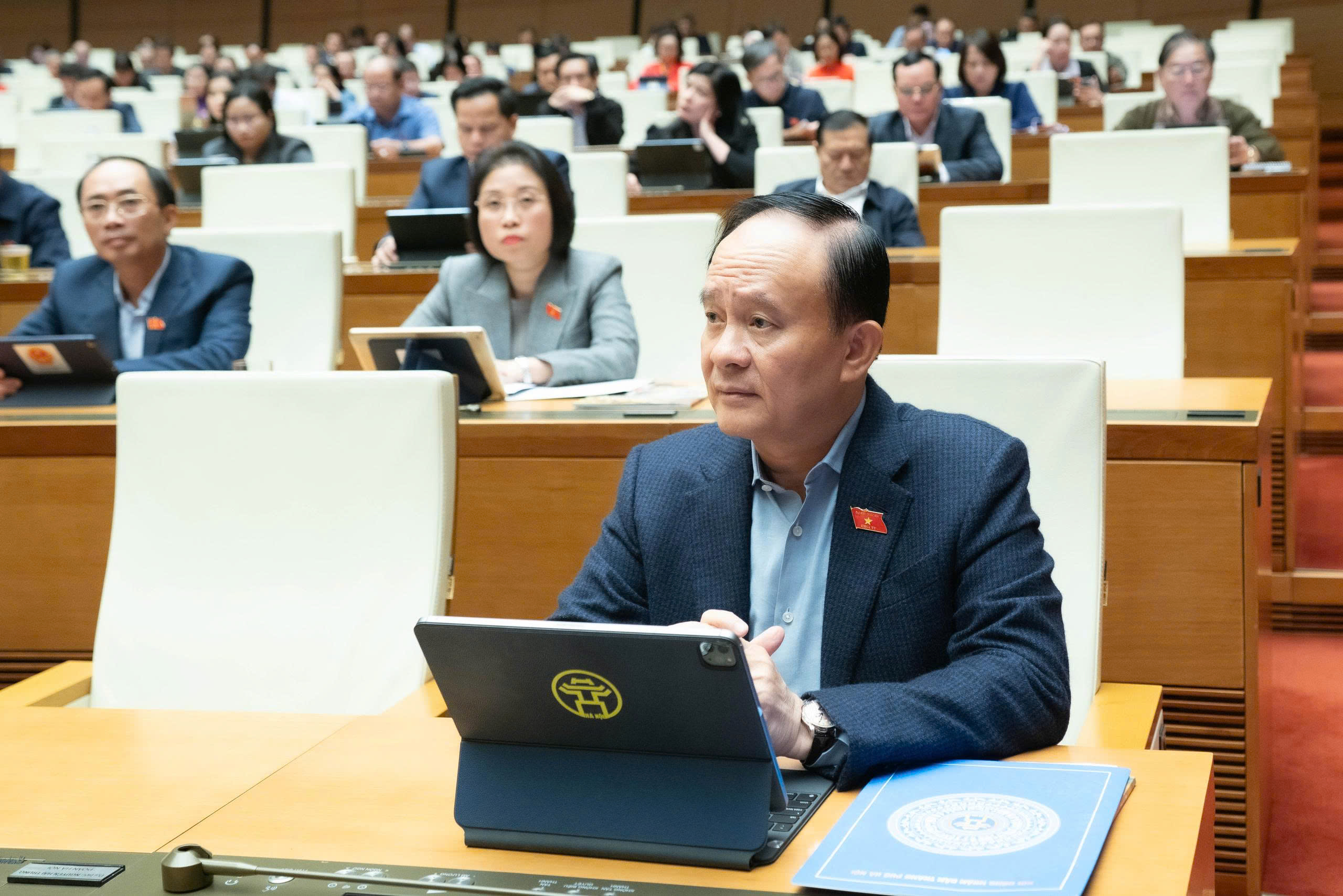 Luật Giáo dục đại học (sửa đổi): Quốc hội thảo luận sôi nổi về đào tạo bác sĩ chuyên khoa, bác sĩ nội trú