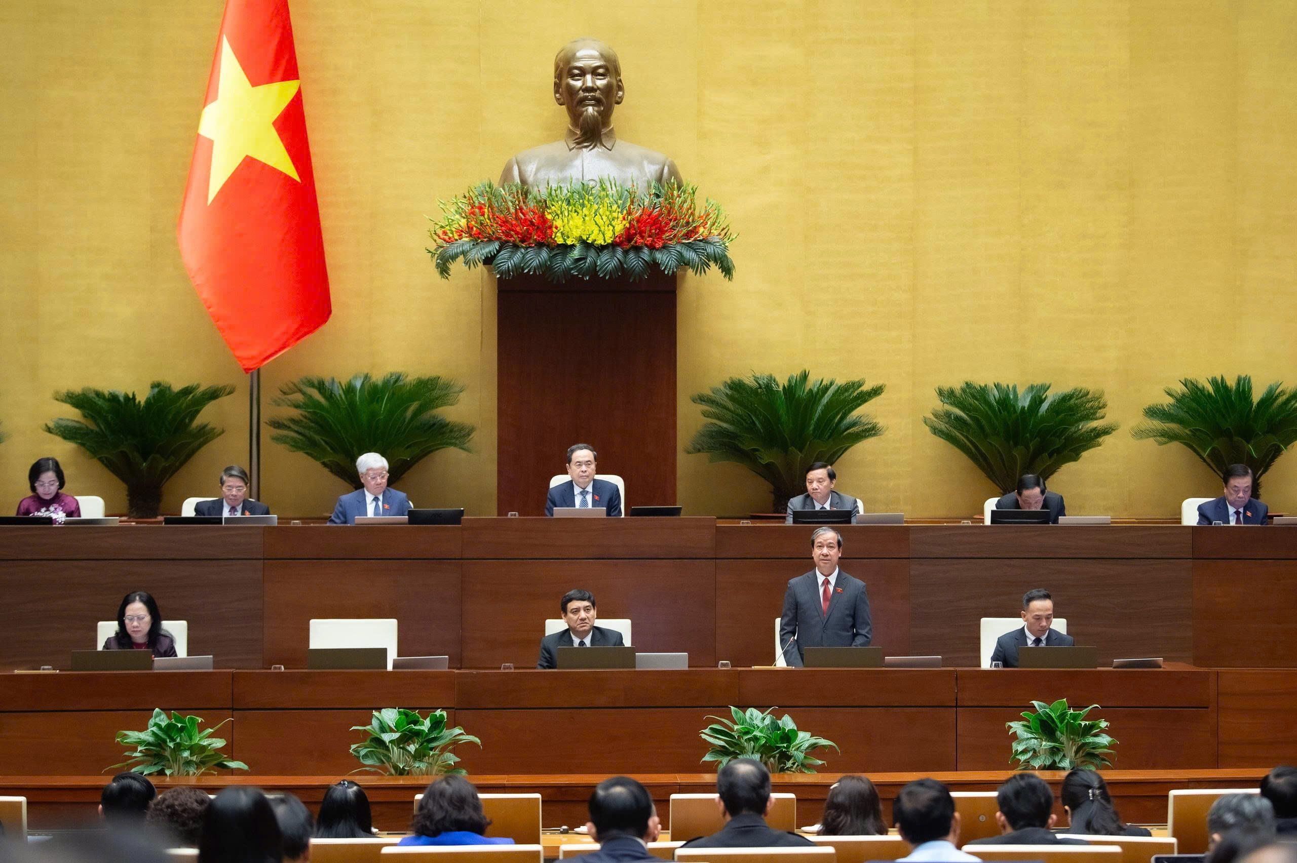 Luật Giáo dục đại học (sửa đổi): Quốc hội thảo luận sôi nổi về đào tạo bác sĩ chuyên khoa, bác sĩ nội trú