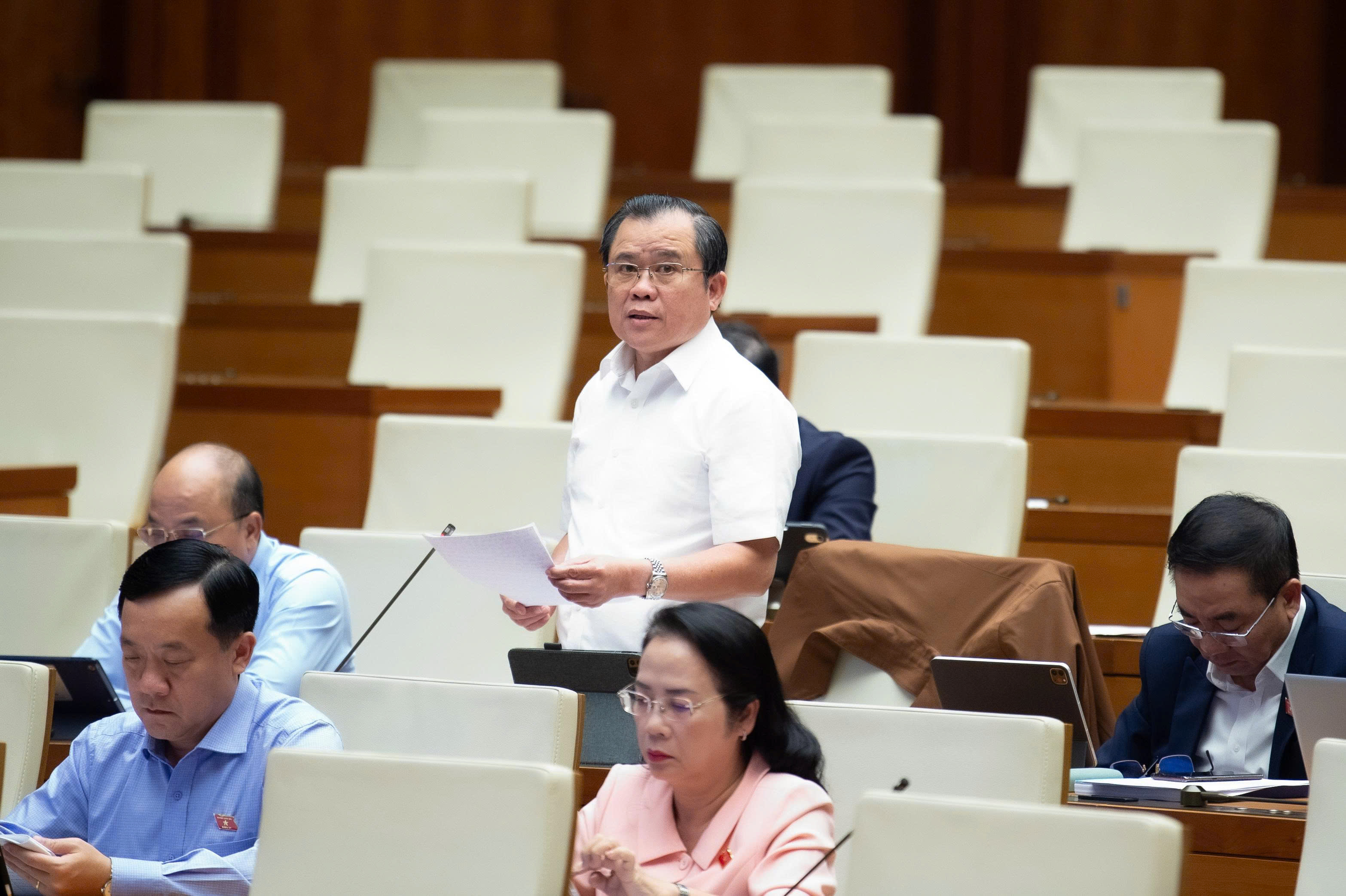 Hoàn thiện khung pháp lý để bảo vệ nhà báo và nâng cao hiệu lực quản lý báo chí