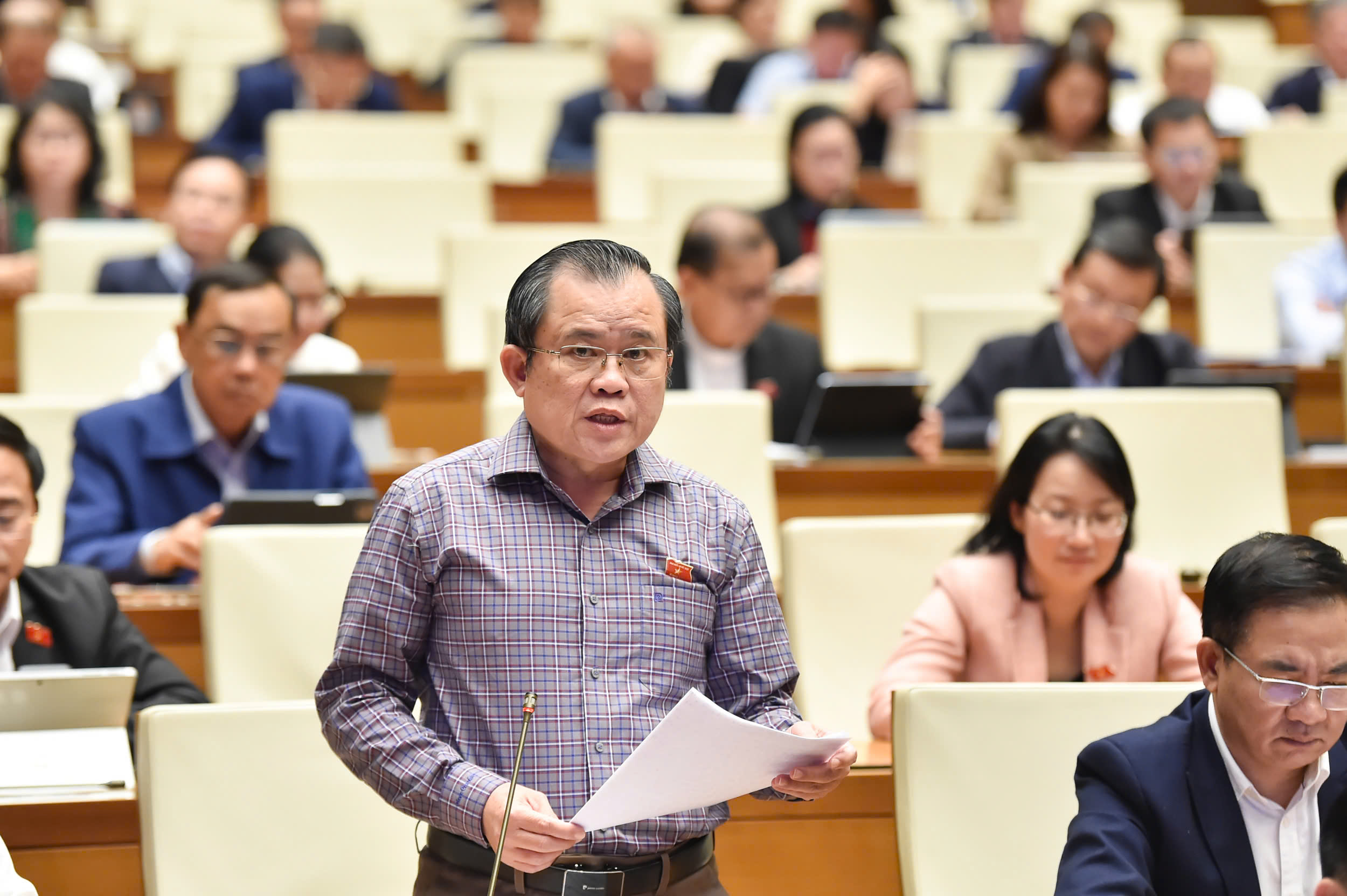 Quản lý AI theo mức độ rủi ro: Tôn trọng quyền riêng tư và lấy con người làm trung tâm