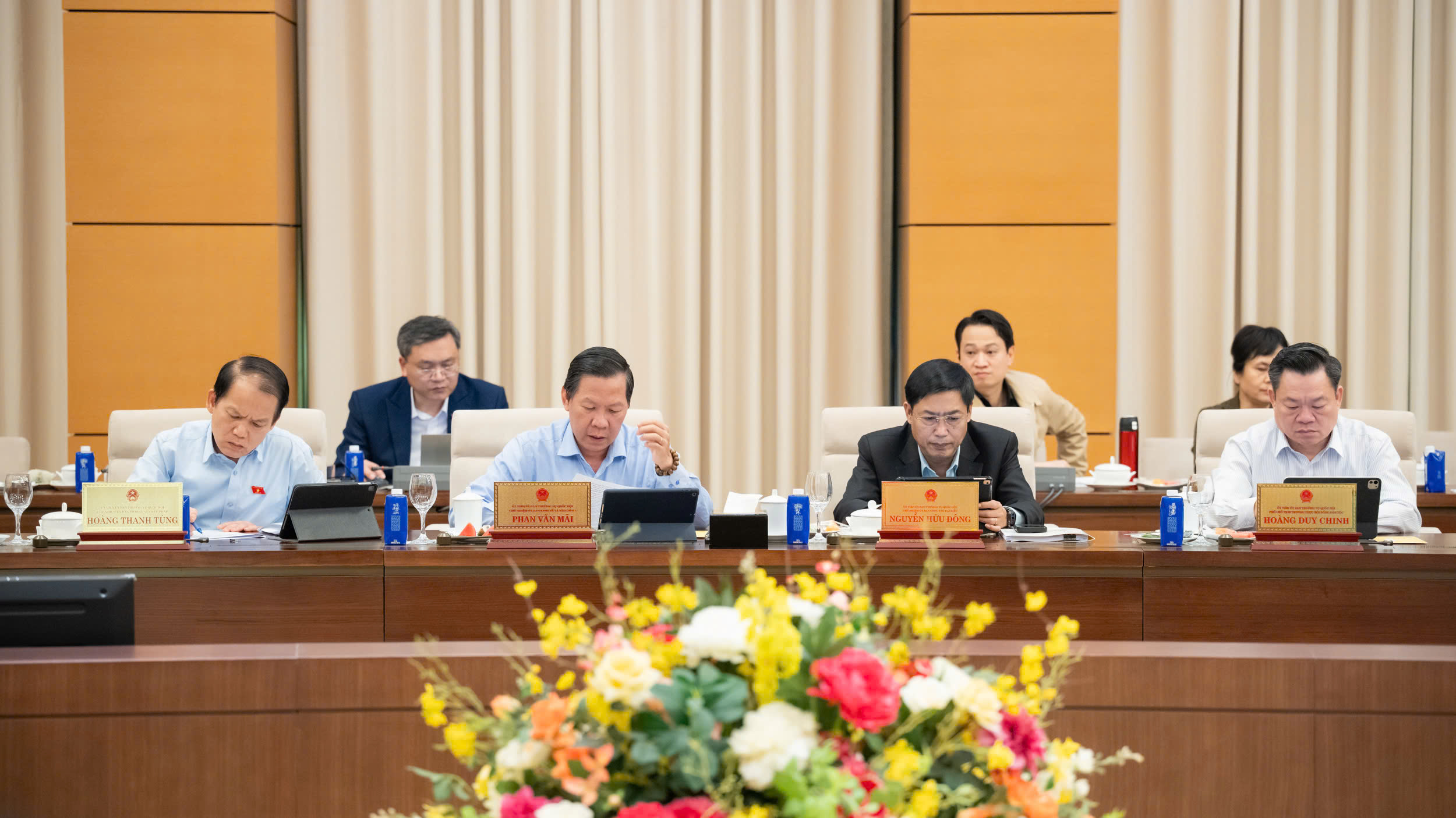 Chủ tịch Quốc hội: Tăng cường ứng dụng công nghệ, đơn giản hóa thủ tục hành chính, giảm phiền hà cho người nộp thuế