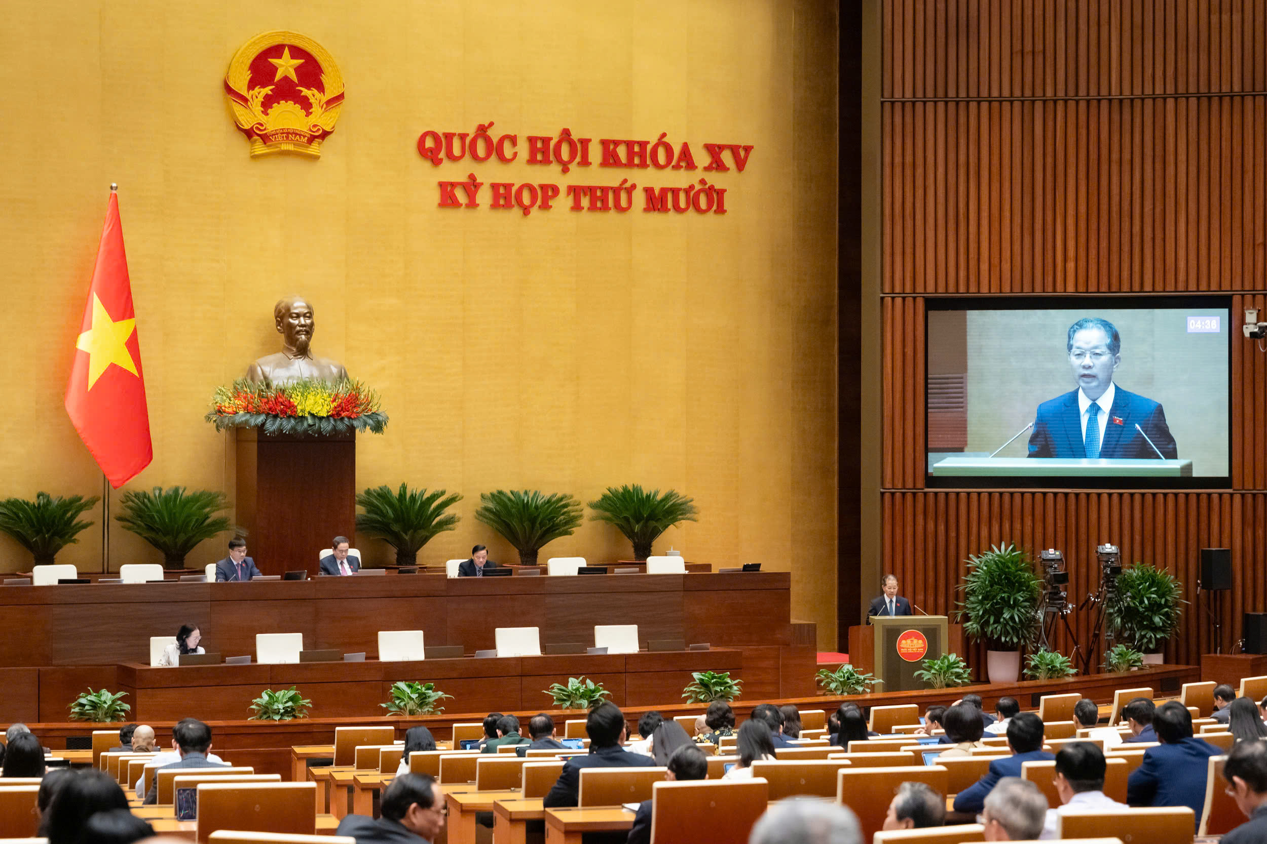 Quốc hội xem xét dự án Luật Tòa án chuyên biệt tại Trung tâm tài chính quốc tế: Xây dựng nền tư pháp chuẩn quốc tế cho mô hình mới