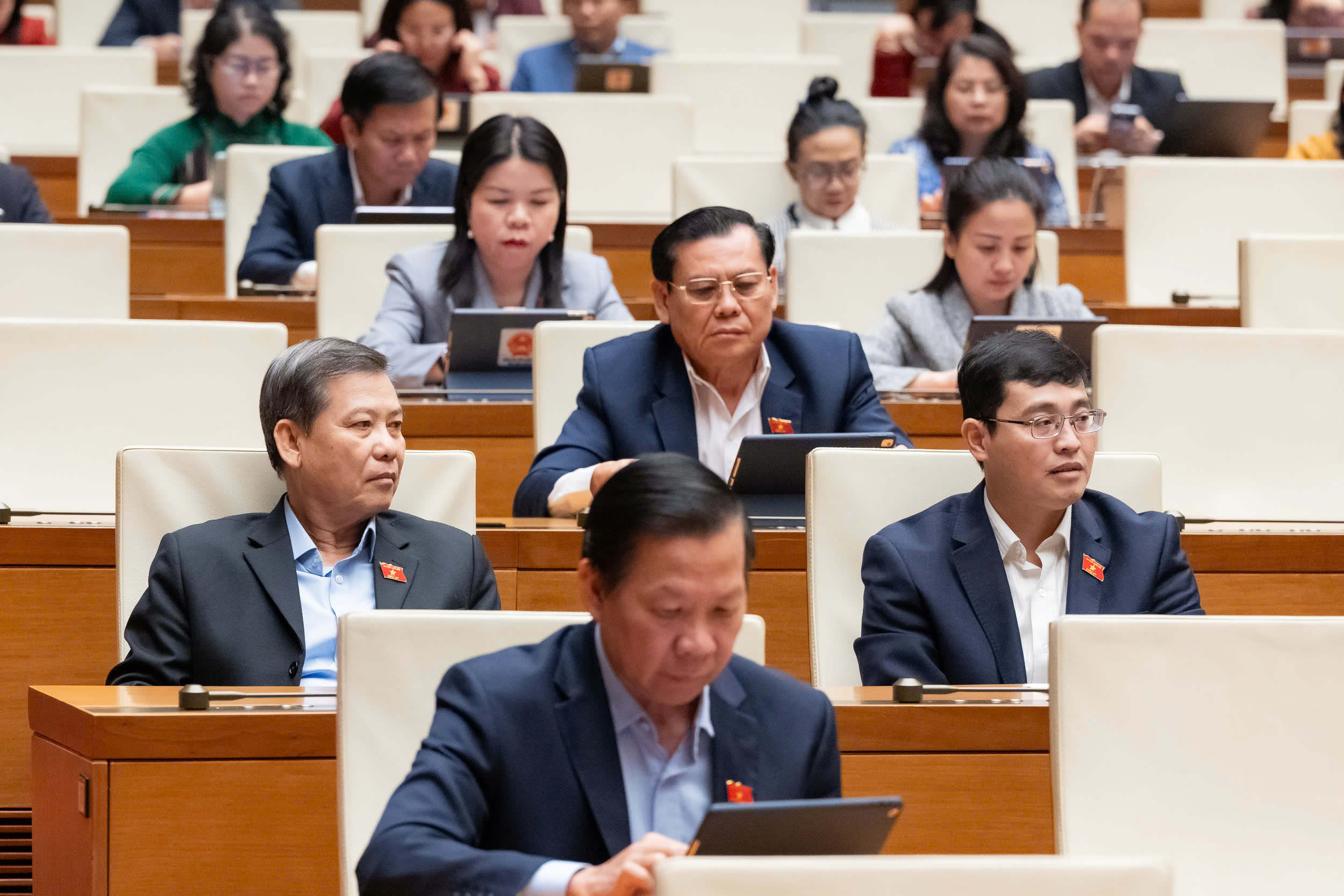 Quốc hội thông qua Luật Thi hành án dân sự (sửa đổi)