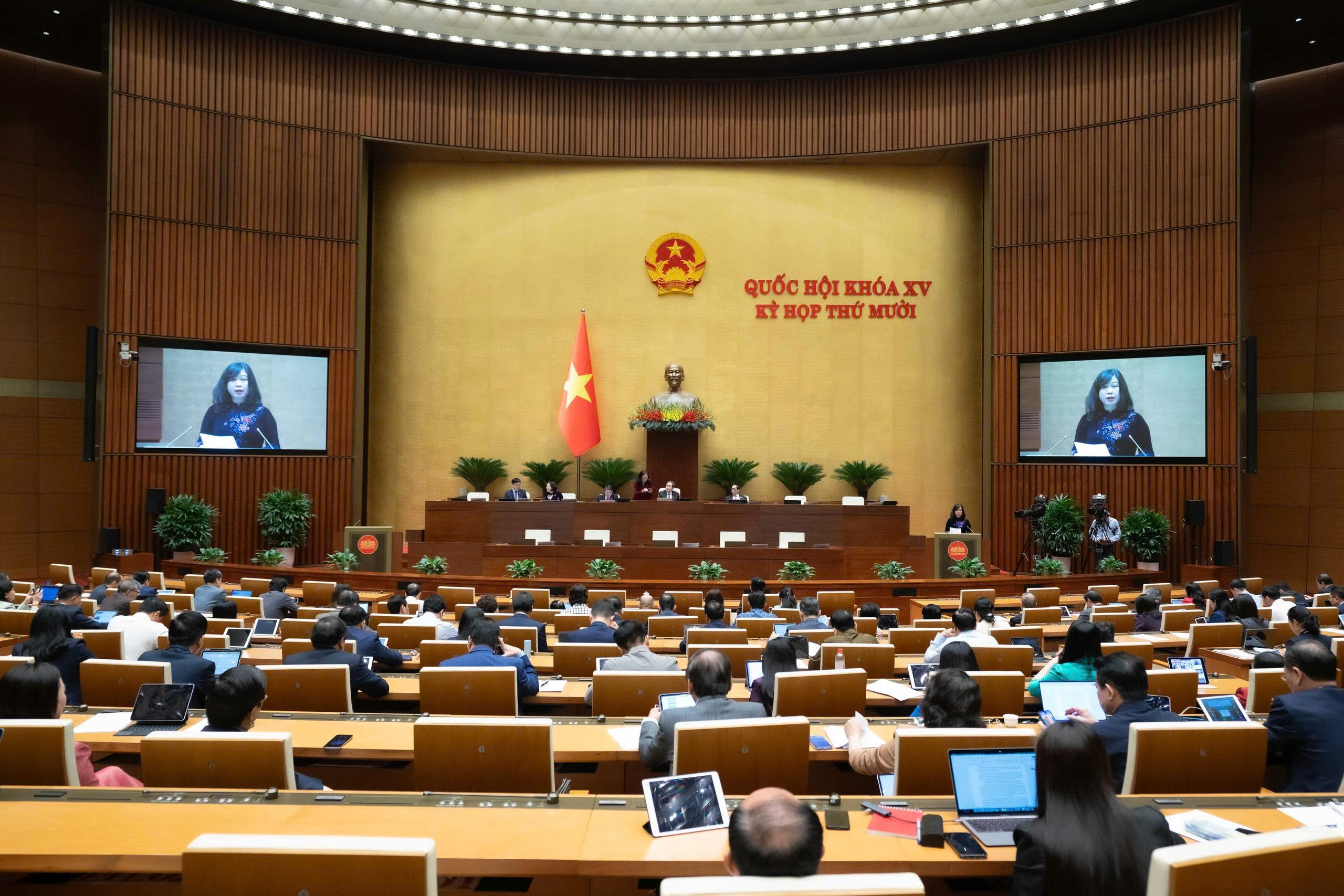 Quốc hội thông qua Luật Phòng bệnh