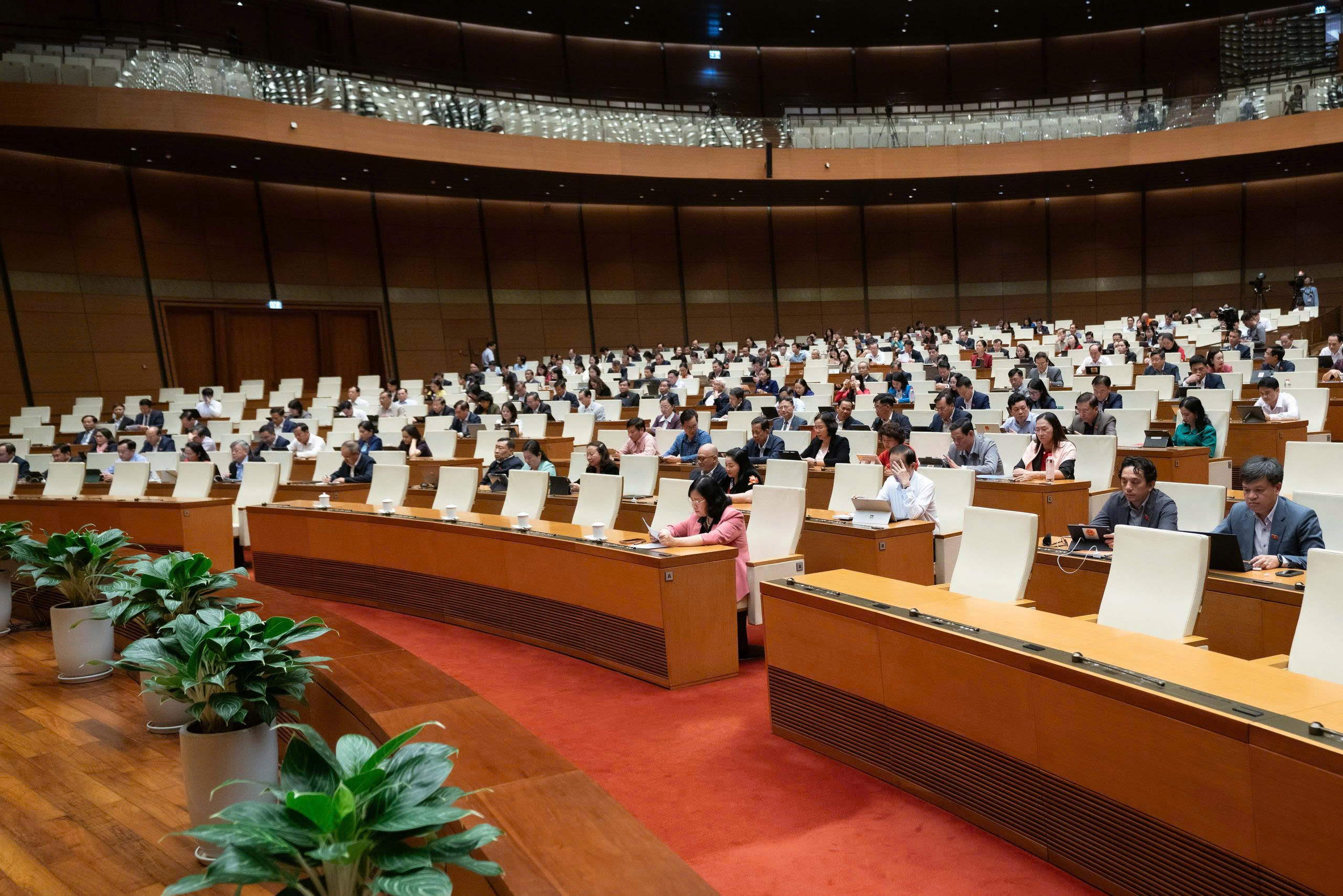 Quốc hội thông qua Luật sửa đổi, bổ sung một số điều của Luật Phòng, chống tham nhũng với tỉ lệ 93,45% đại biểu có mặt tán thành