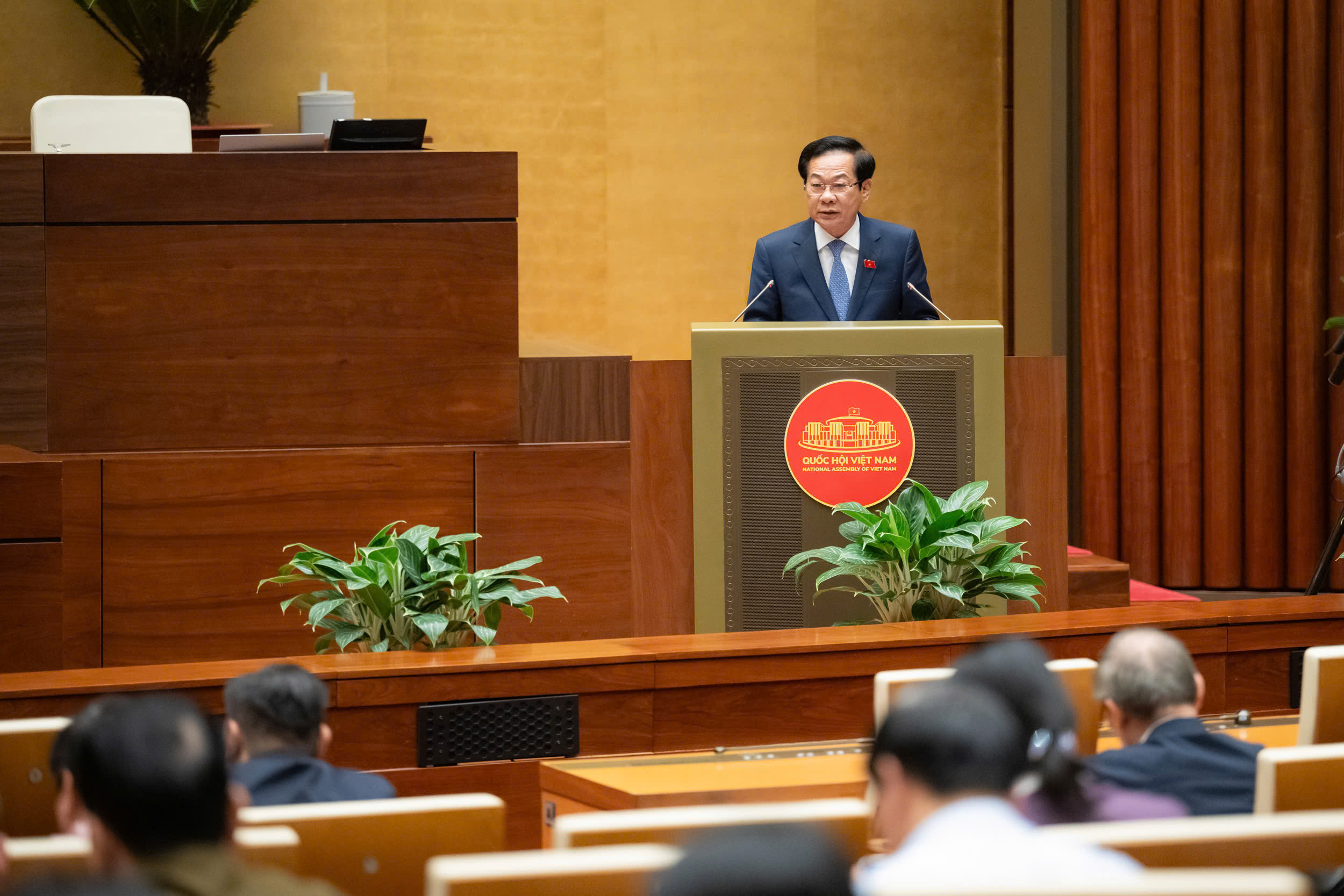 Quốc hội thông qua Luật Viên chức (sửa đổi) với tỉ lệ 92,39% đại biểu có mặt tán thành