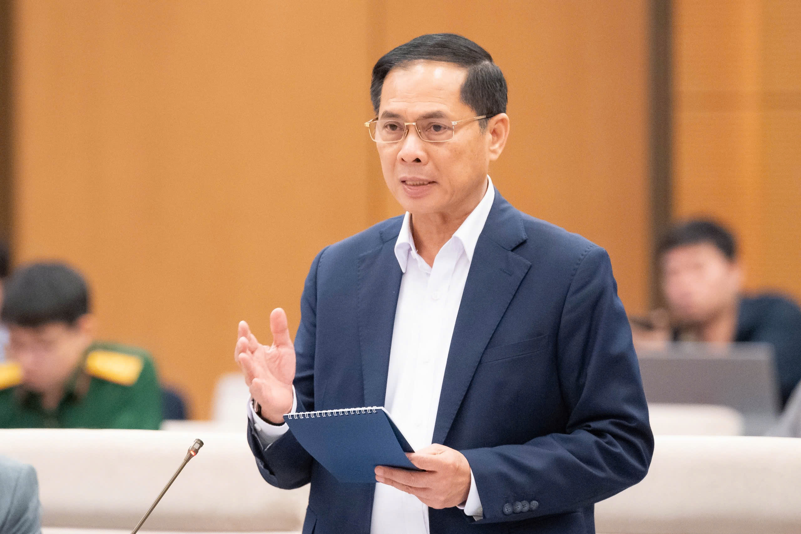 Nâng cao hiệu quả hoạt động của cơ quan đại diện nước Cộng hòa xã hội chủ nghĩa Việt Nam ở nước ngoài trong tình hình mới