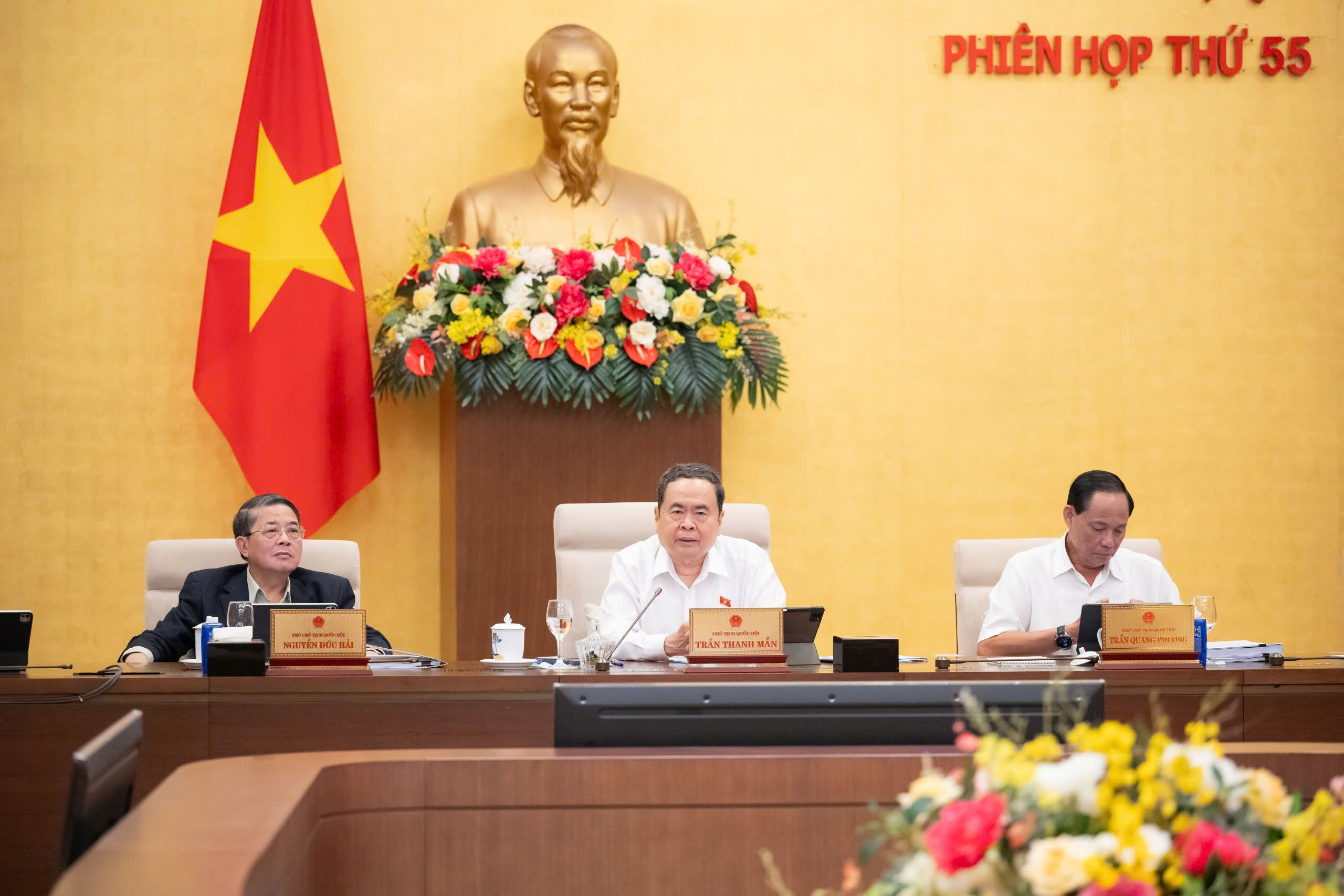 Nâng cao hiệu quả hoạt động của cơ quan đại diện nước Cộng hòa xã hội chủ nghĩa Việt Nam ở nước ngoài trong tình hình mới