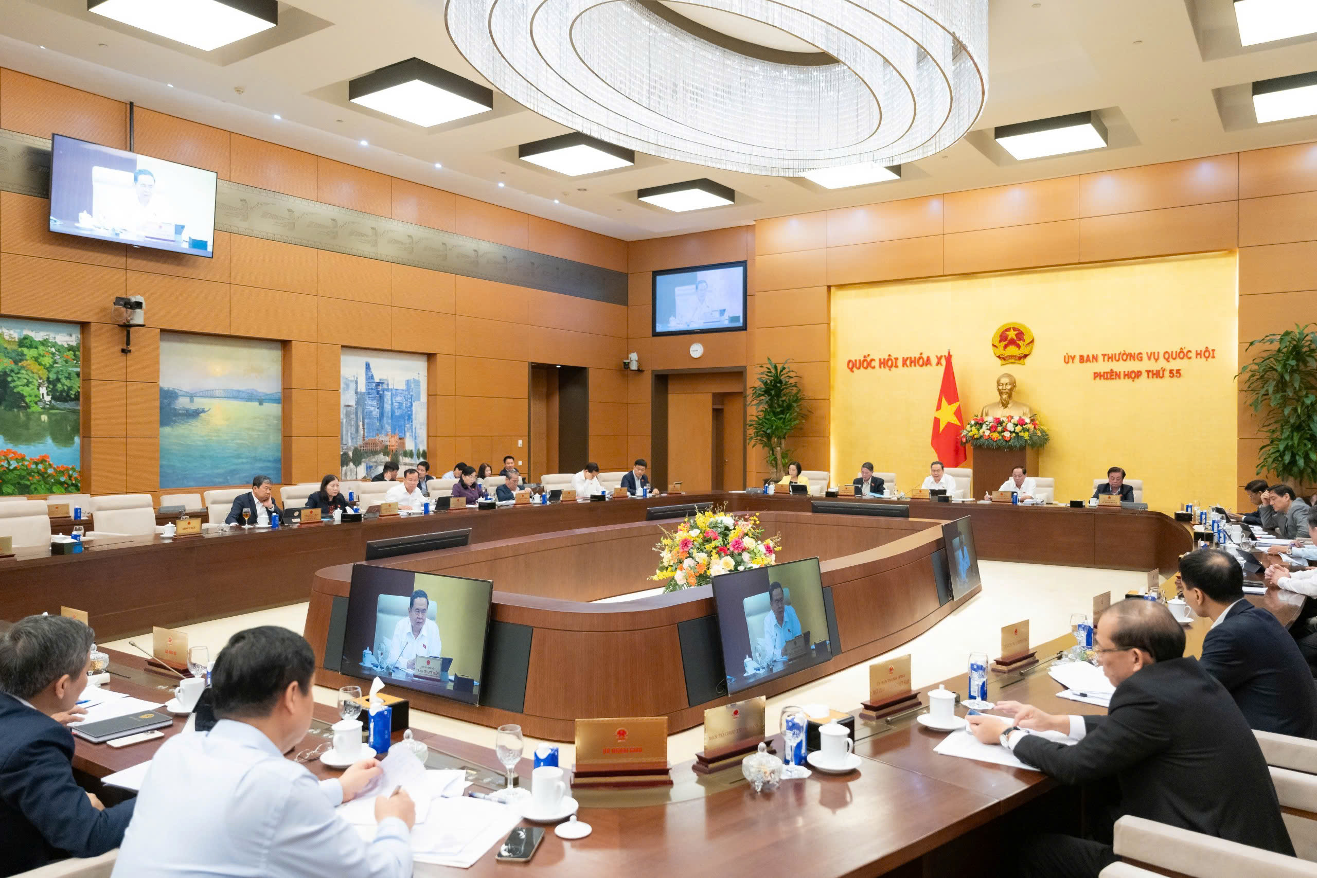 Nâng cao hiệu quả hoạt động của cơ quan đại diện nước Cộng hòa xã hội chủ nghĩa Việt Nam ở nước ngoài trong tình hình mới