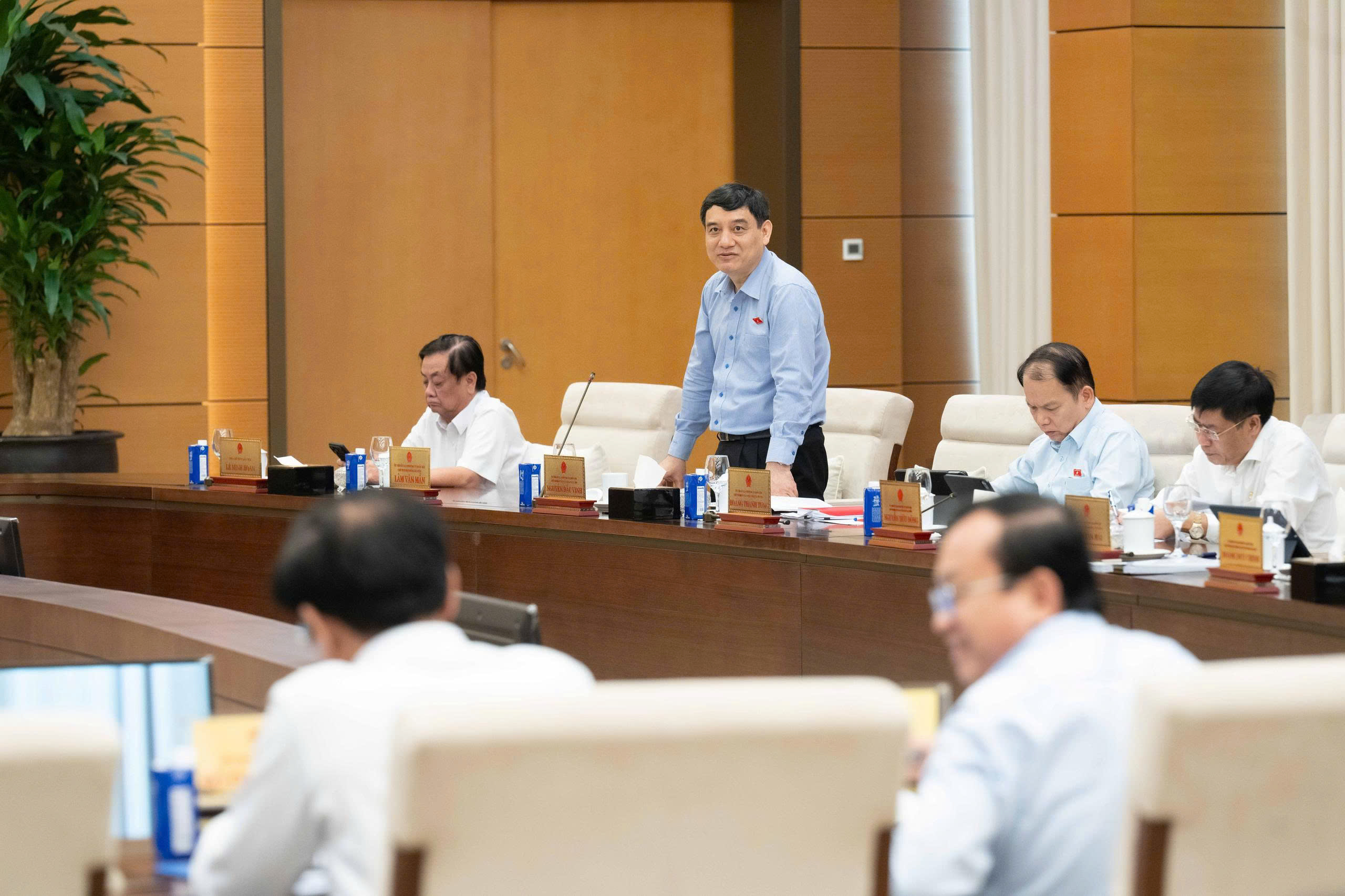 Ủy ban Thường vụ Quốc hội cho ý kiến về dự án Luật sửa đổi, bổ sung một số điều của Luật Bảo hiểm xã hội