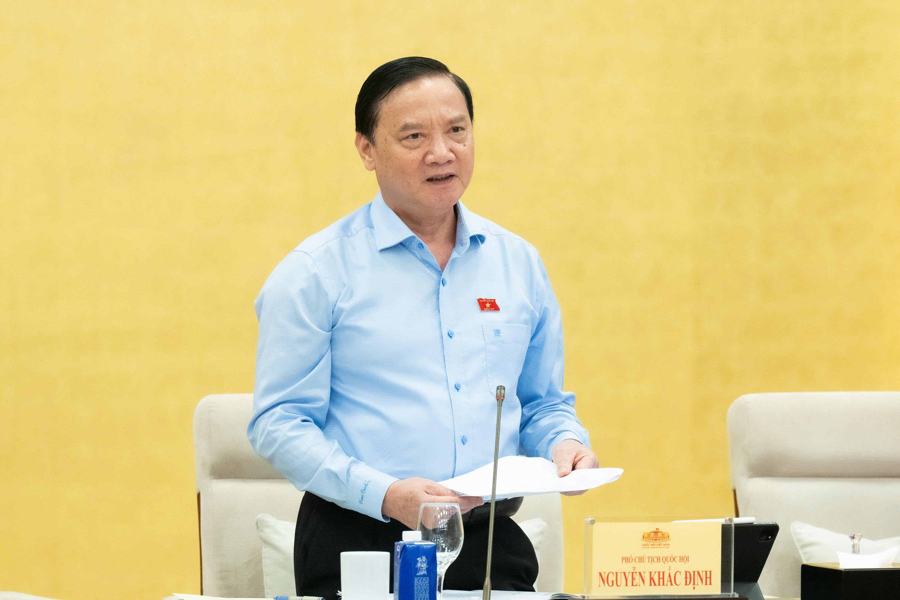 Ủy ban Thường vụ Quốc hội cho ý kiến về dự thảo Nghị quyết của Quốc hội về thực hiện thí điểm chế định luật sư công