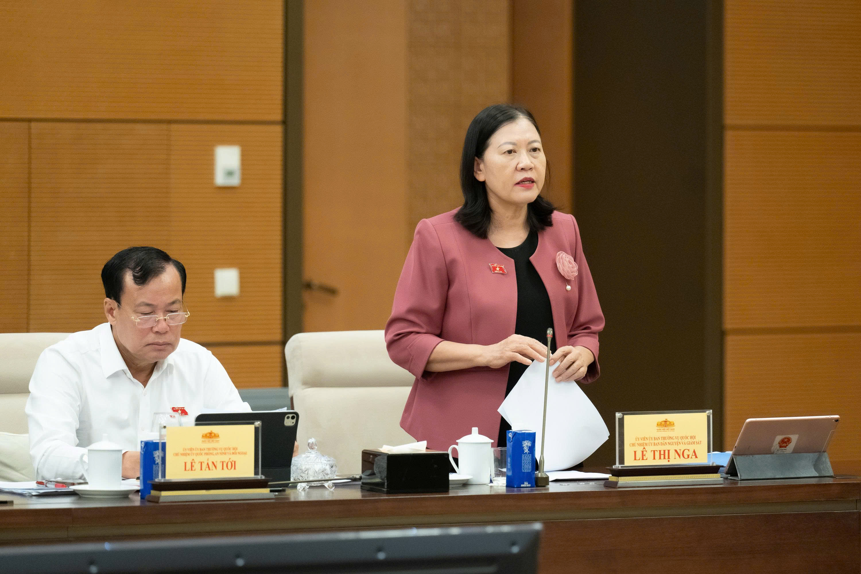 Ủy ban Thường vụ Quốc hội cho ý kiến về dự thảo Nghị quyết của Quốc hội về thực hiện thí điểm chế định luật sư công