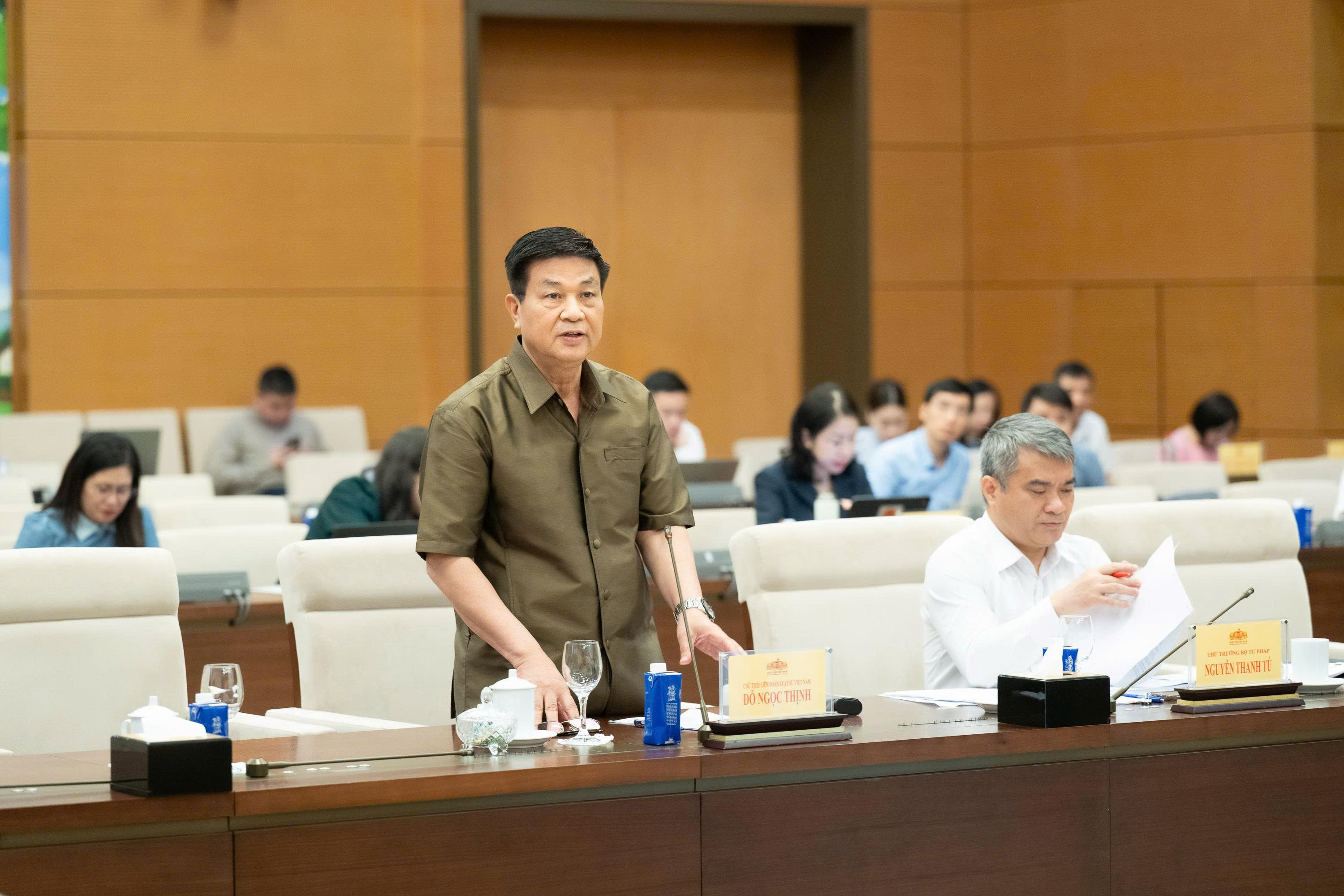 Ủy ban Thường vụ Quốc hội cho ý kiến về dự thảo Nghị quyết của Quốc hội về thực hiện thí điểm chế định luật sư công