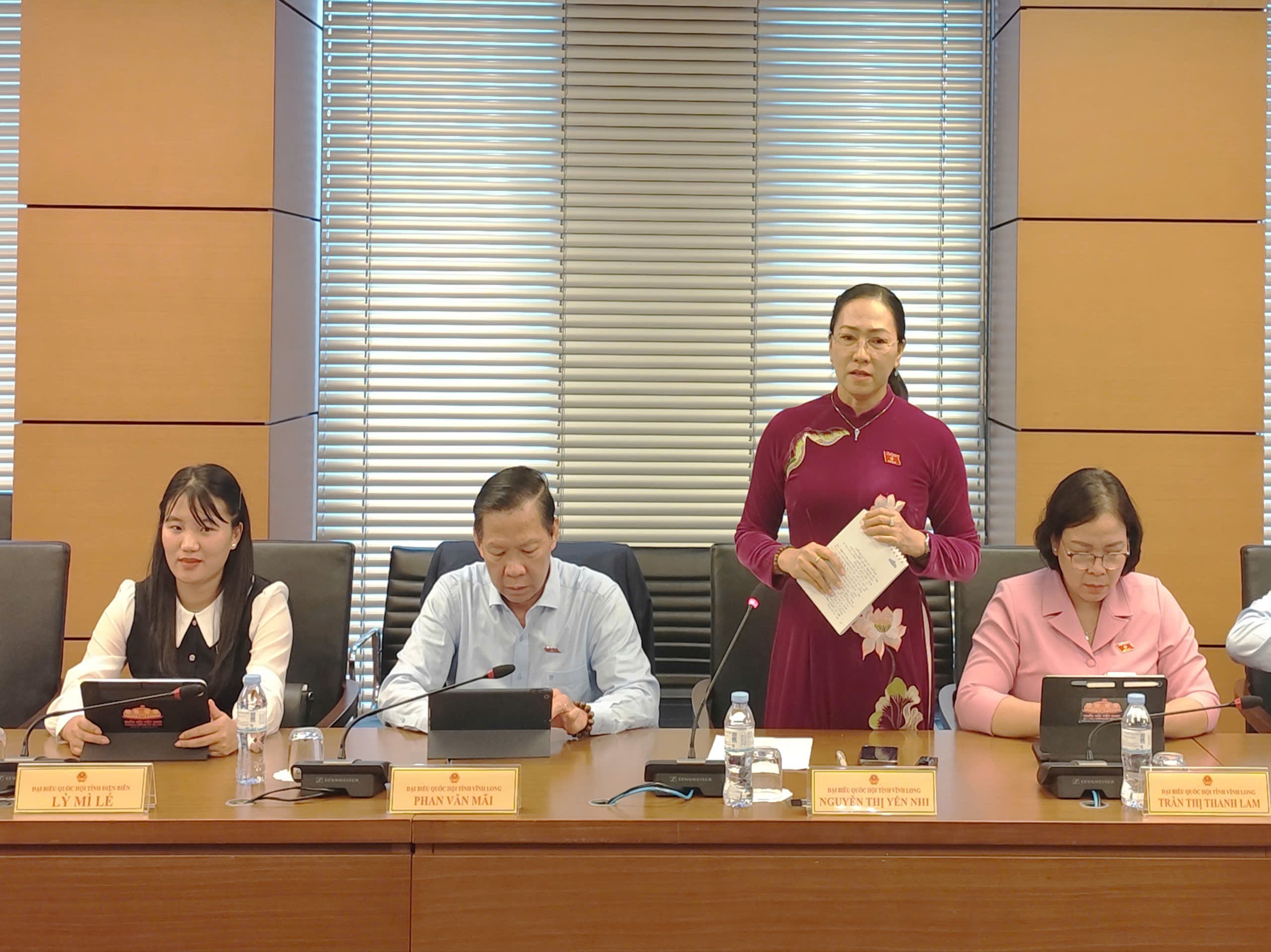 thảo luận ngưỡng doanh thu