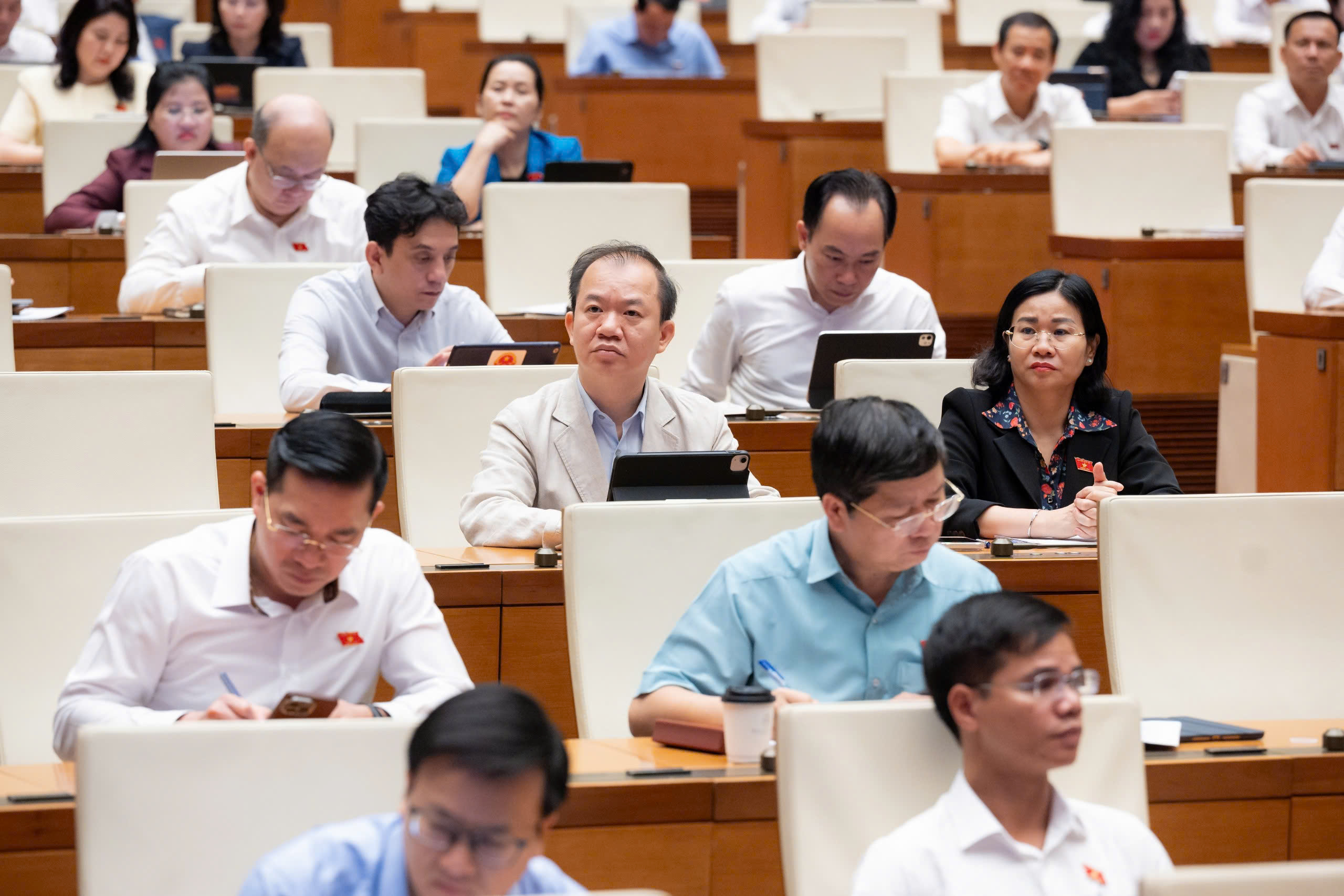 Sáng nay (22/4) Quốc hội thảo luận ở hội trường về 02 dự thảo Nghị quyết