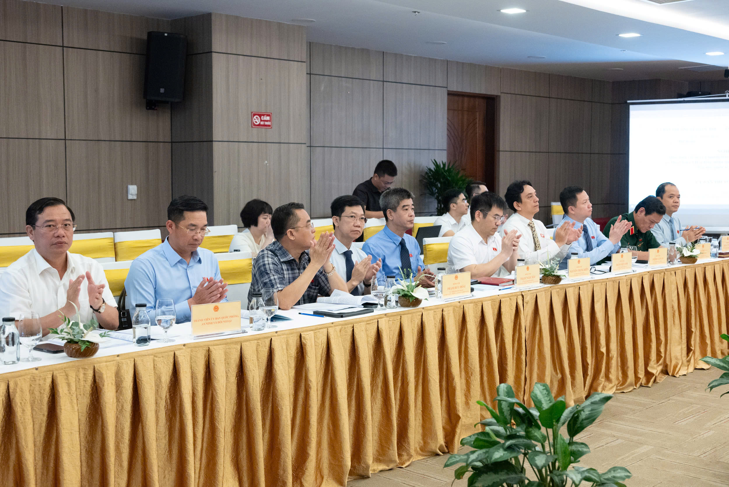 Hội thảo “Góp ý dự thảo Nghị quyết của Ủy ban Thường vụ Quốc hội quy định về phối hợp giám sát việc thực hiện điều ước quốc tế, thỏa thuận quốc tế”