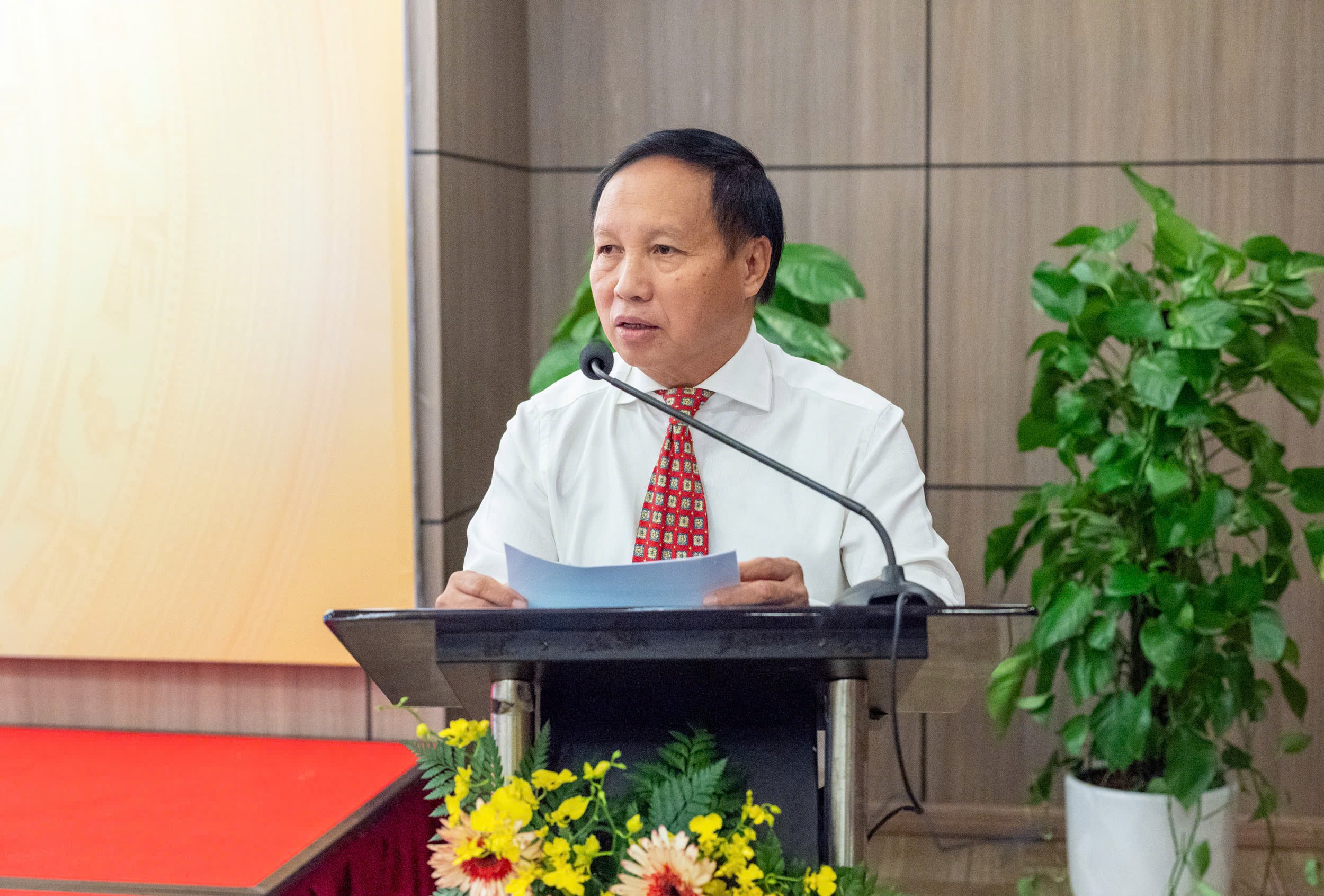 Phối hợp giám sát việc thực hiện điều ước quốc tế, thỏa thuận quốc tế, thúc đẩy hiệu quả đối ngoại nghị viện