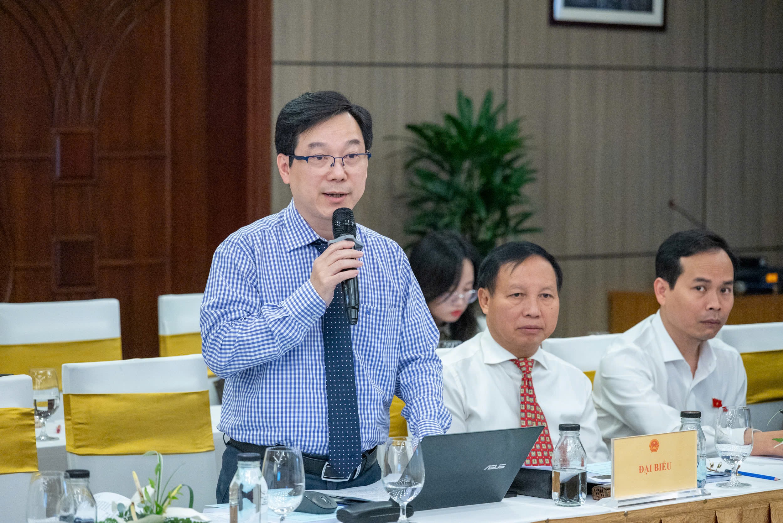 Phối hợp giám sát việc thực hiện điều ước quốc tế, thỏa thuận quốc tế, thúc đẩy hiệu quả đối ngoại nghị viện