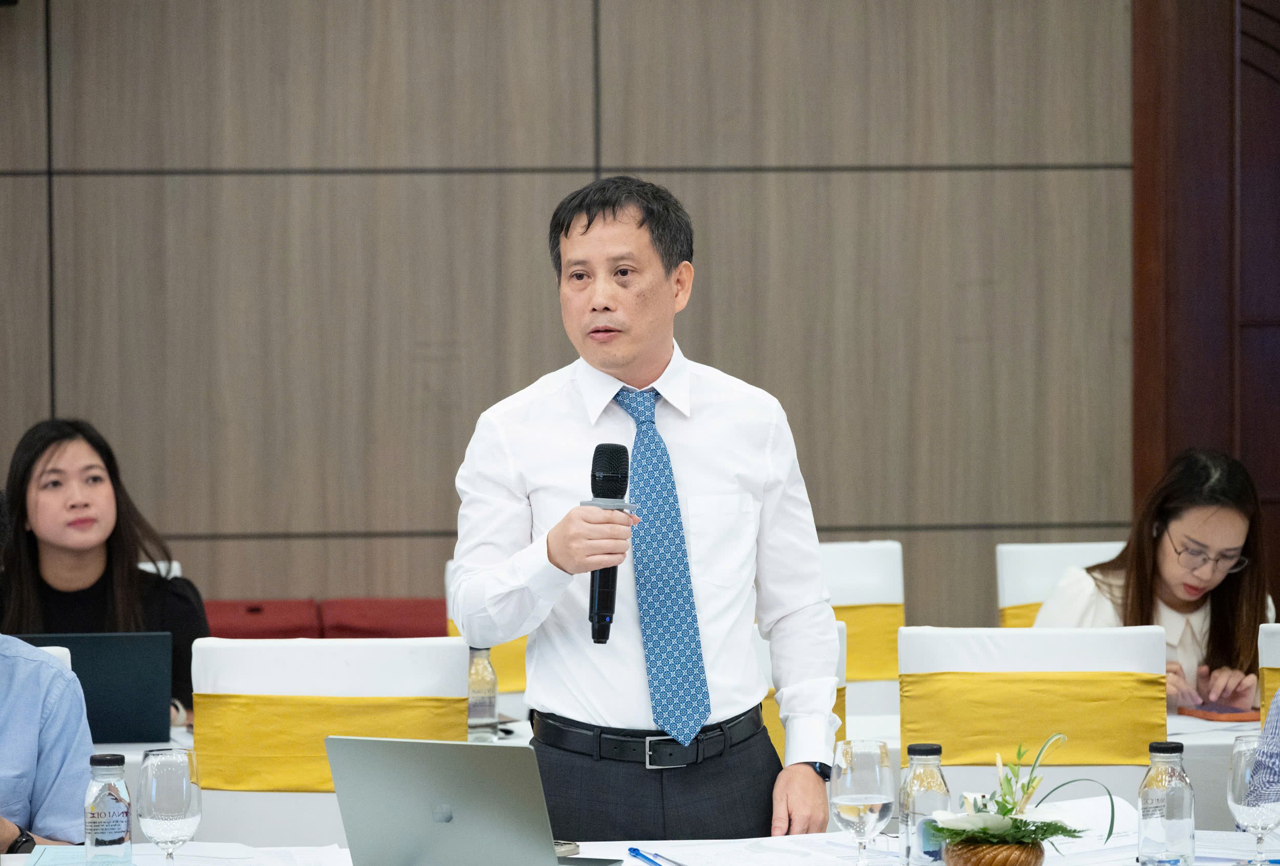 Phối hợp giám sát việc thực hiện điều ước quốc tế, thỏa thuận quốc tế, thúc đẩy hiệu quả đối ngoại nghị viện
