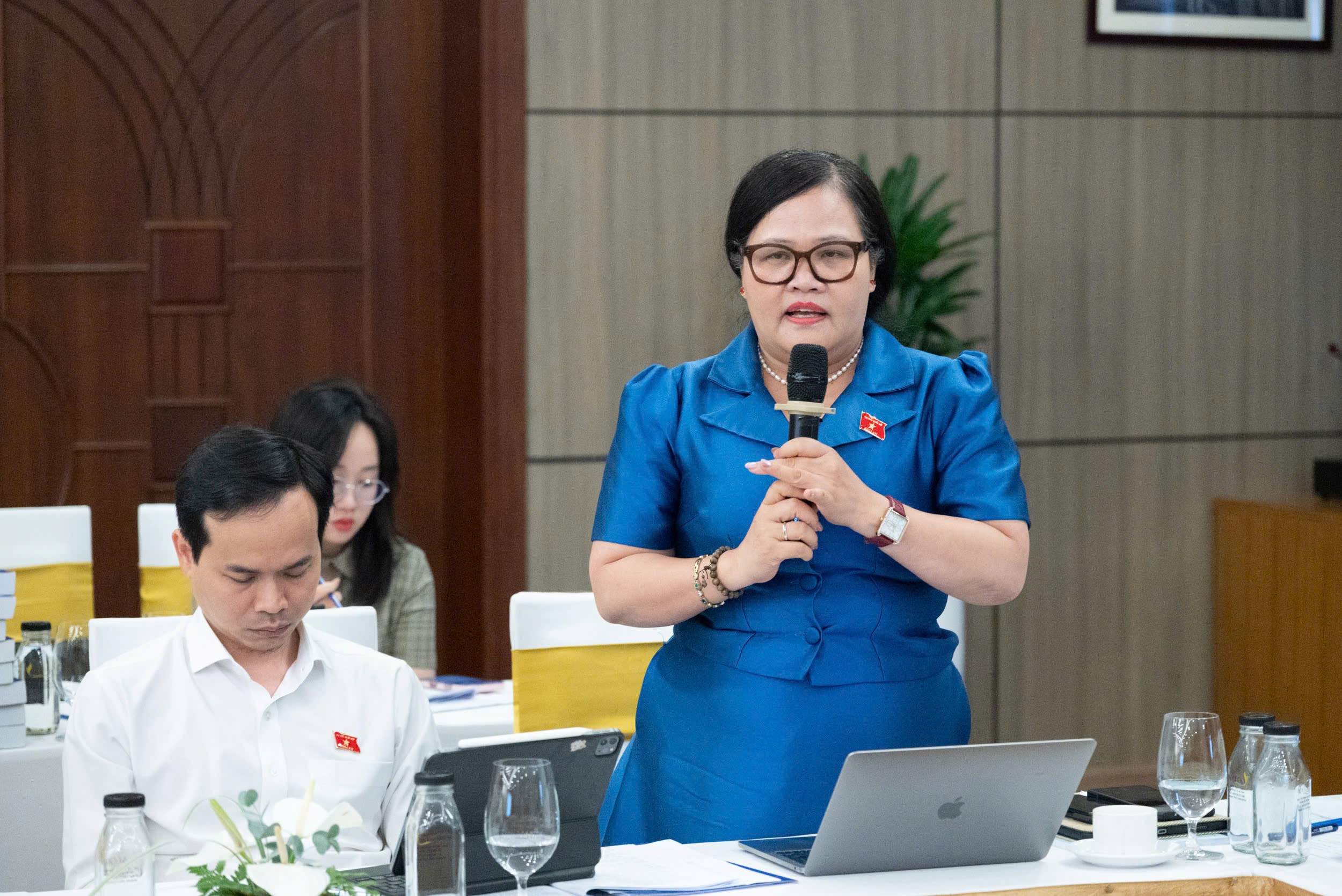 Phối hợp giám sát việc thực hiện điều ước quốc tế, thỏa thuận quốc tế, thúc đẩy hiệu quả đối ngoại nghị viện