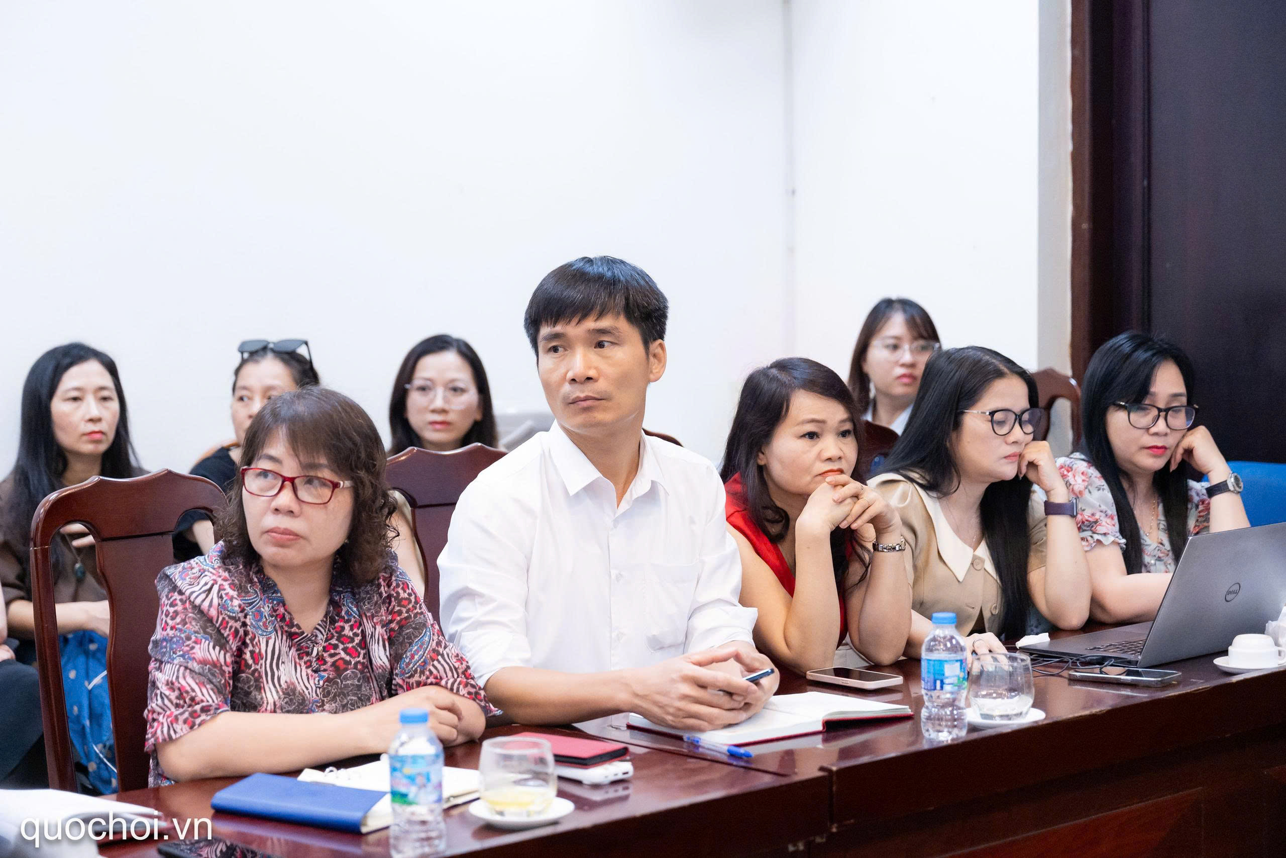 Hoàn thiện hành lang pháp lý, tạo động lực phát triển ngành xuất bản trong kỷ nguyên số - ảnh 5 Hình ảnh: Hoàn thiện hành lang pháp lý, tạo động lực phát triển ngành xuất bản trong kỷ nguyên số số 5