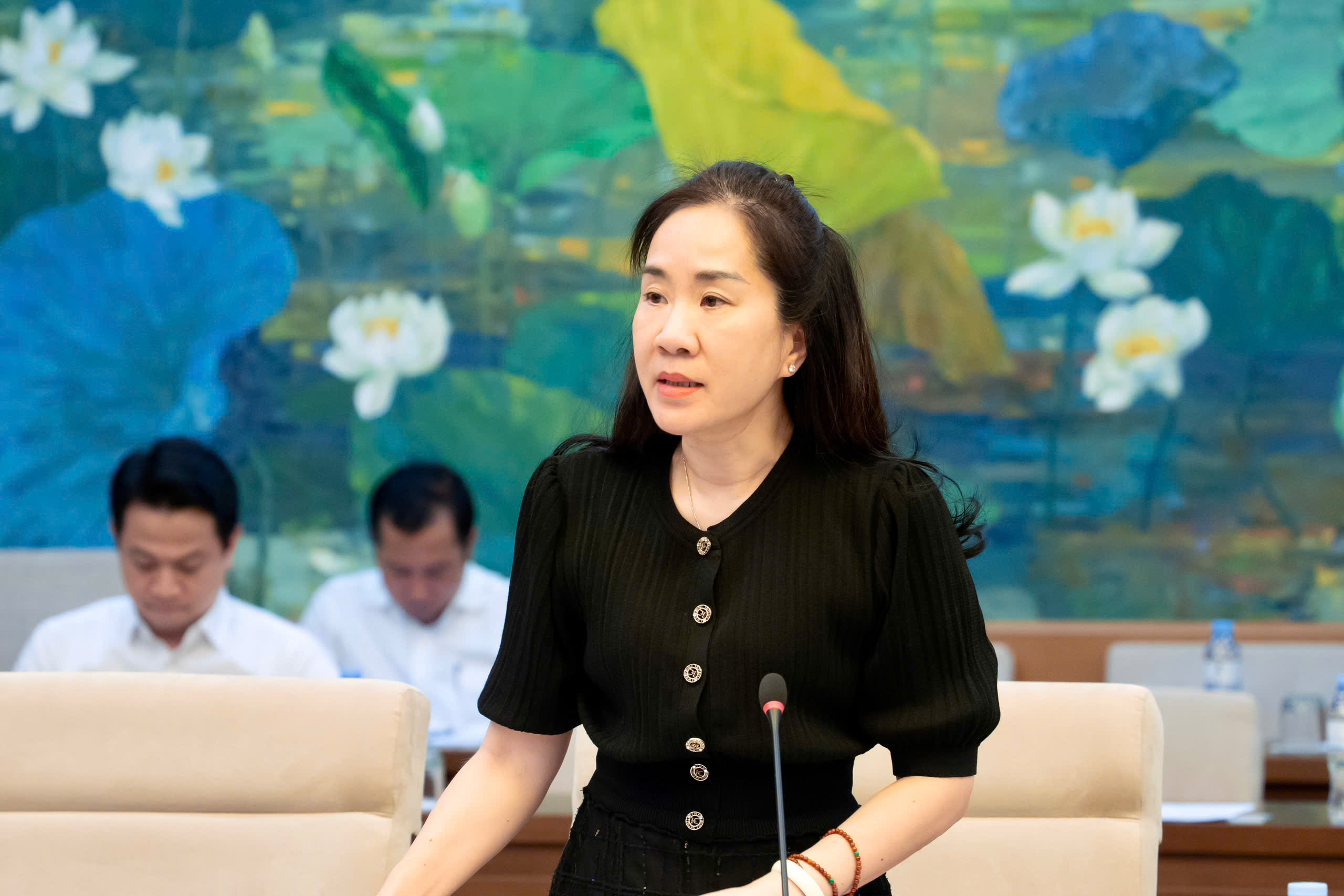Uỷ ban Kinh tế và Tài chính thẩm tra sơ bộ dự án Luật Đấu giá tài sản (sửa đổi)