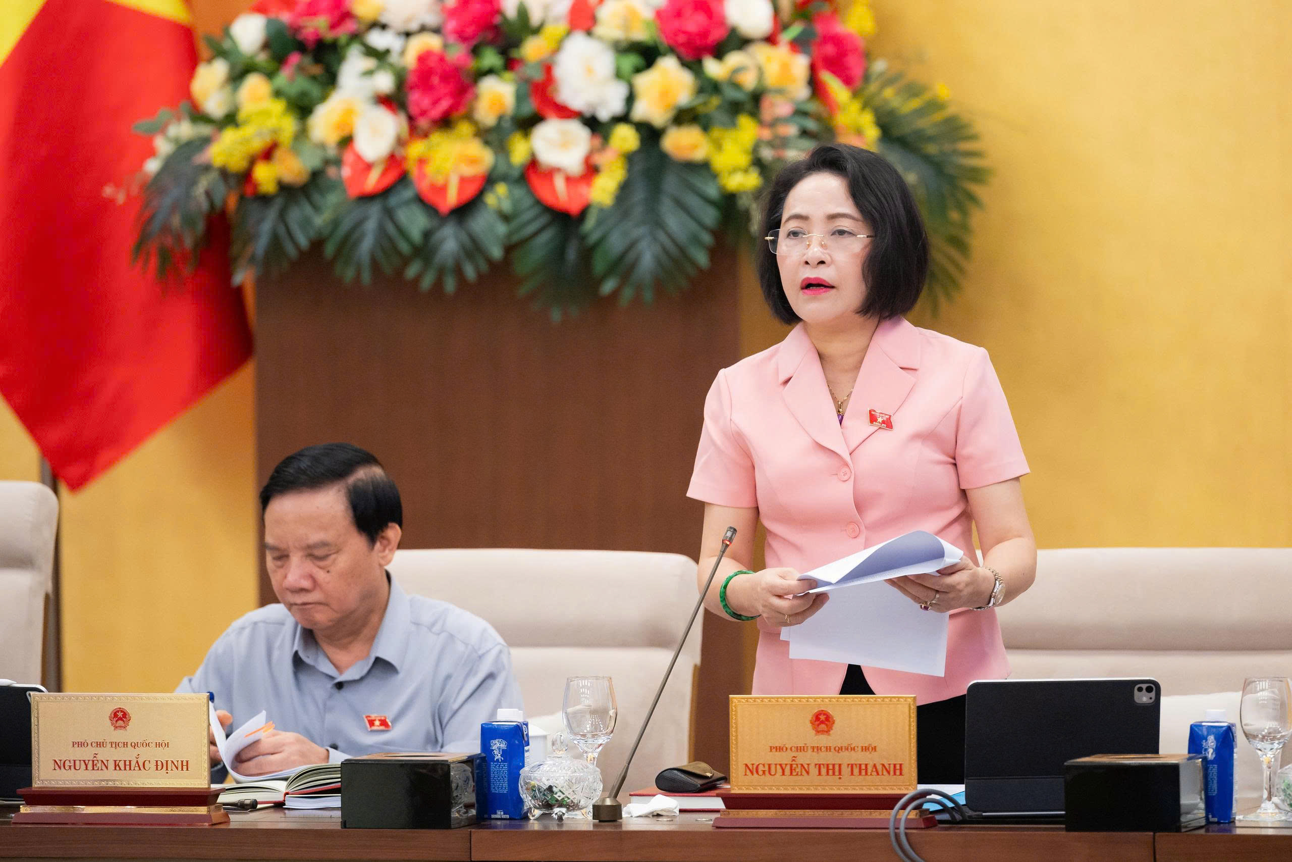 UBTVQH cho ý kiến về dự án Luật sửa đổi, bổ sung một số điều của Luật Người lao động Việt Nam đi làm việc ở nước ngoài theo hợp đồng