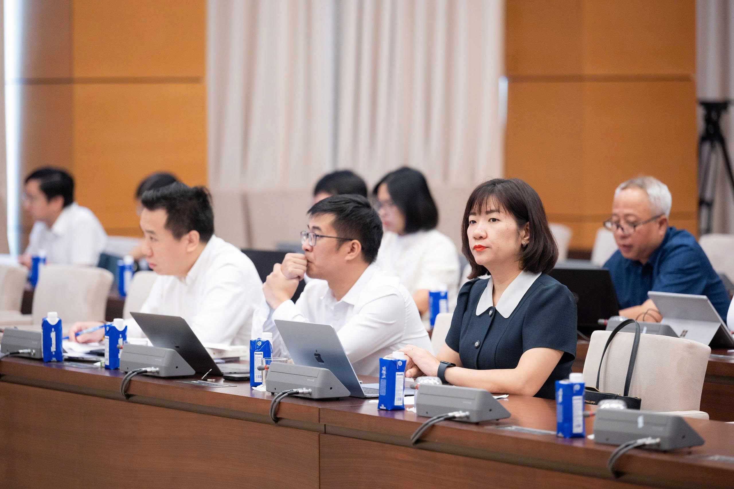 Ủy ban Thường vụ Quốc hội cho ý kiến về dự án Luật sửa đổi, bổ sung một số điều của Luật Xuất bản