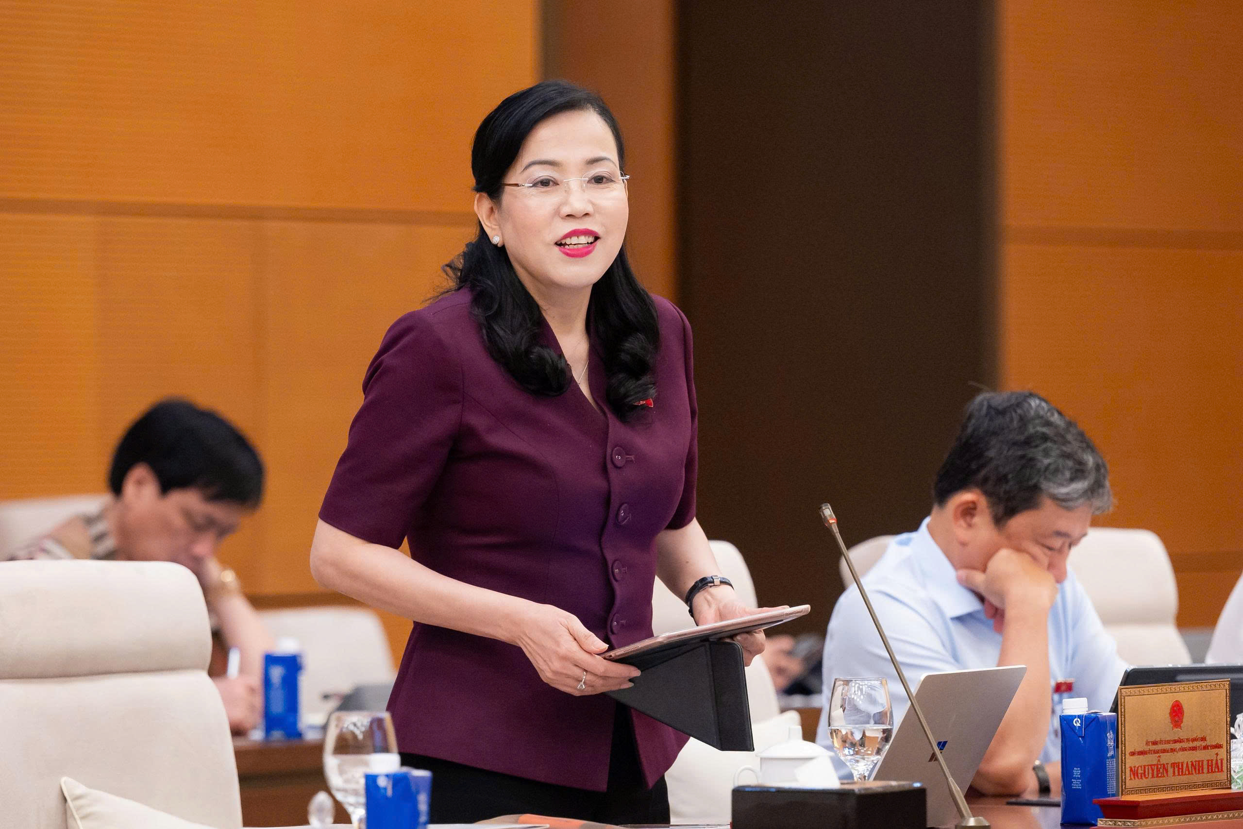 UBTVQH cho ý kiến về dự án Luật sửa đổi, bổ sung một số điều của Luật Người lao động Việt Nam đi làm việc ở nước ngoài theo hợp đồng