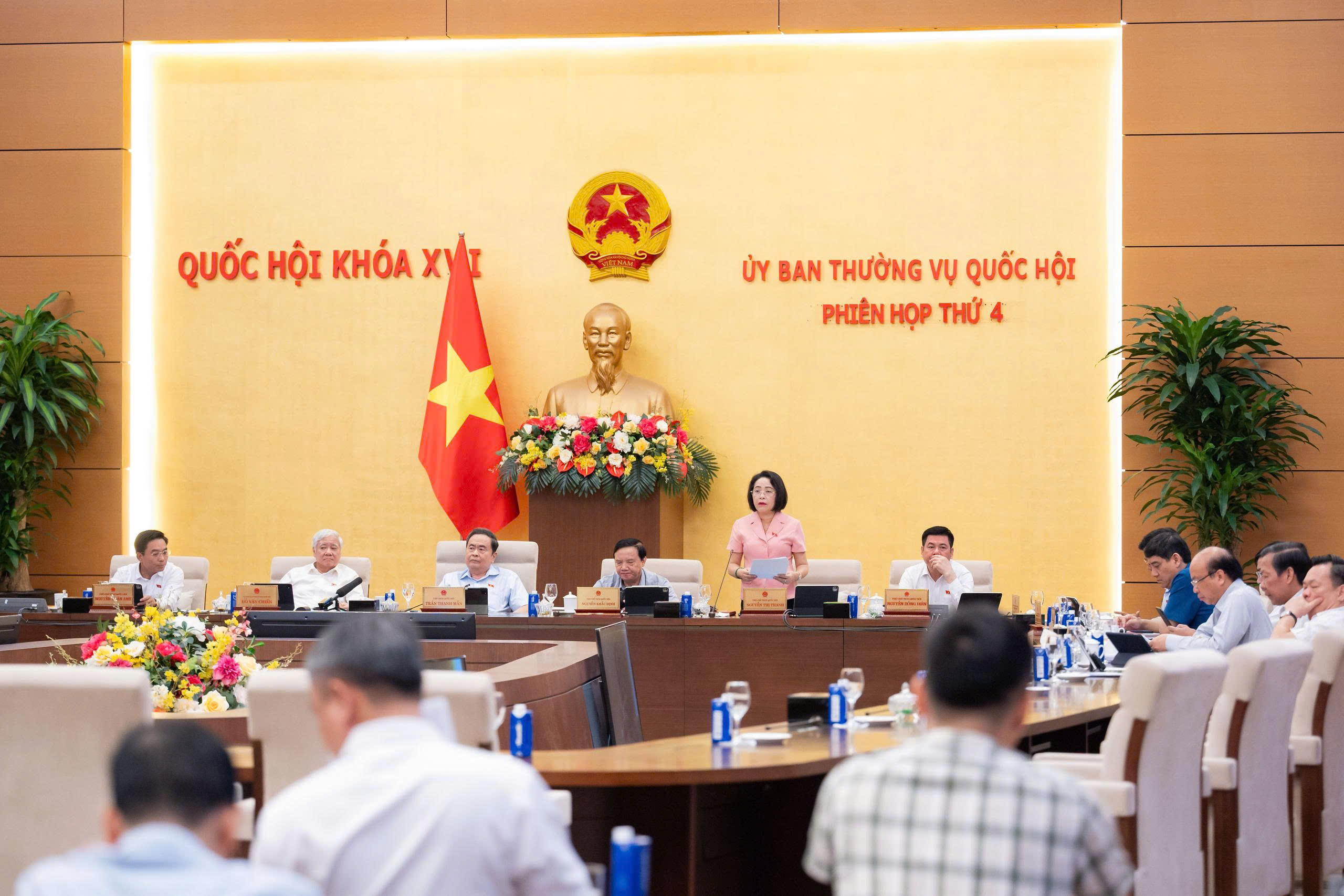 UBTVQH cho ý kiến về dự án Luật sửa đổi, bổ sung một số điều của Luật Người lao động Việt Nam đi làm việc ở nước ngoài theo hợp đồng