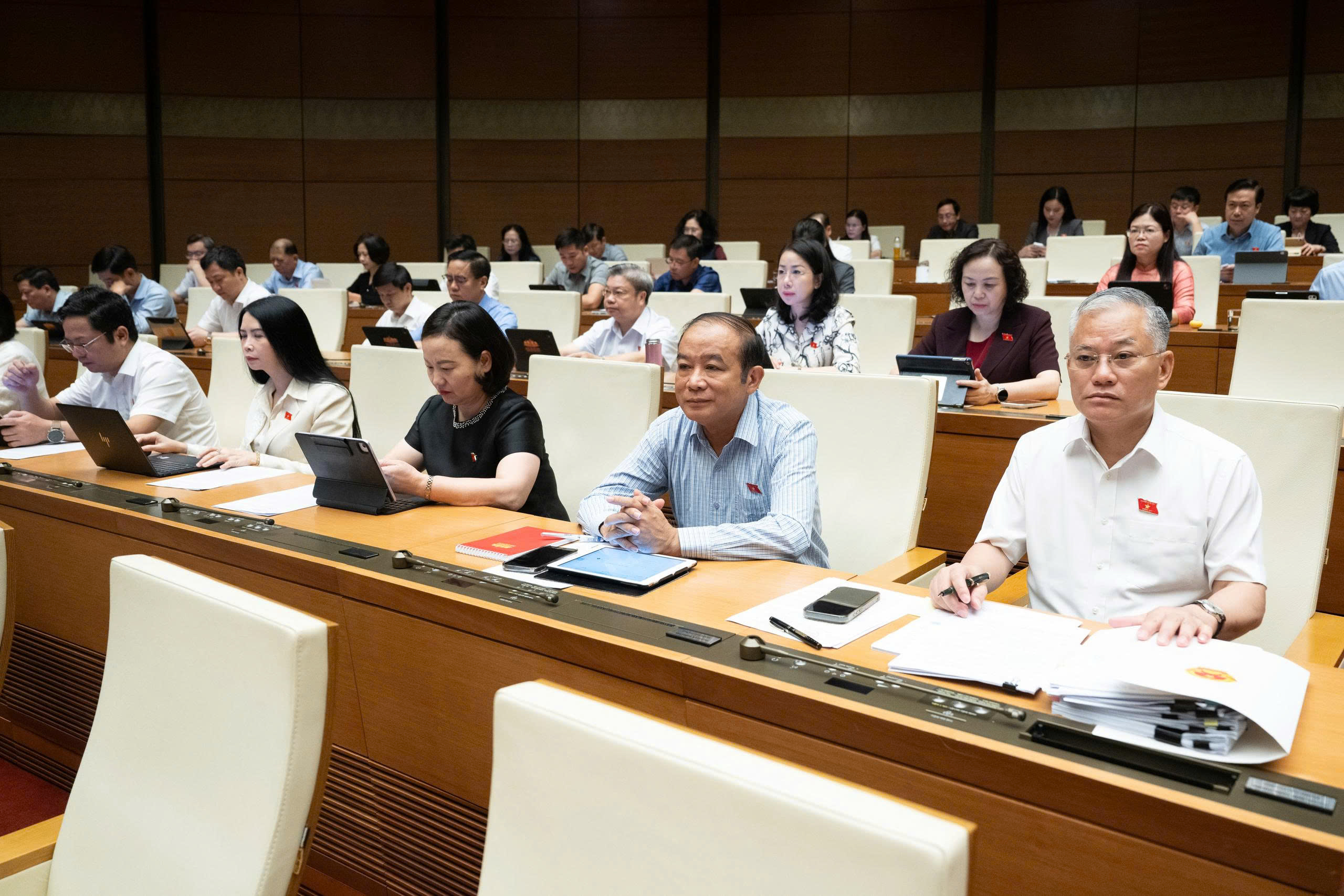 Sửa đổi 3 luật lĩnh vực tài chính - ngân hàng: Tạo cơ sở thể chế hóa mục tiêu tăng trưởng 2 con số và phát triển thị trường vốn