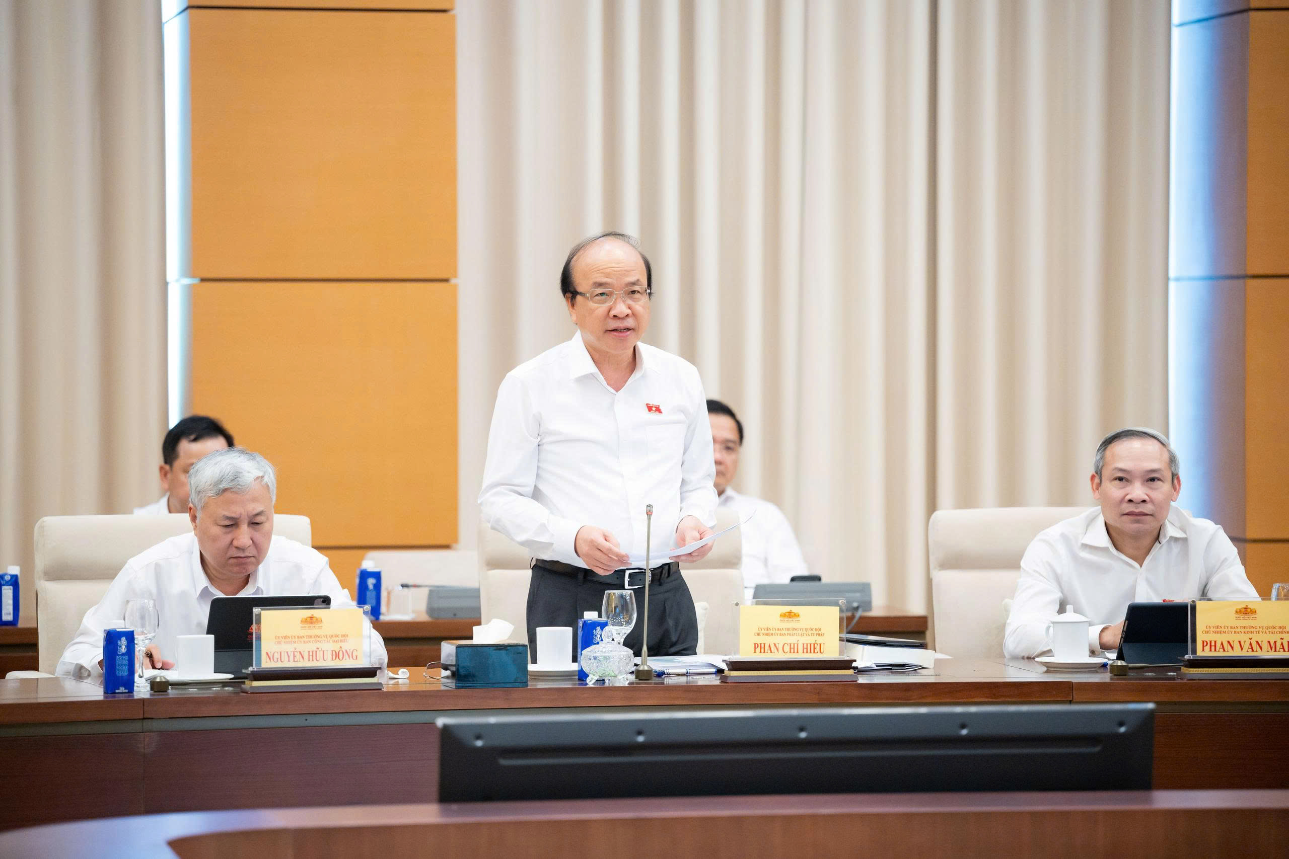 Sửa 04 Luật trong lĩnh vực khoa học, công nghệ và viễn thông: Bảo đảm minh bạch, đẩy mạnh phân cấp và cắt giảm thủ tục hành chính