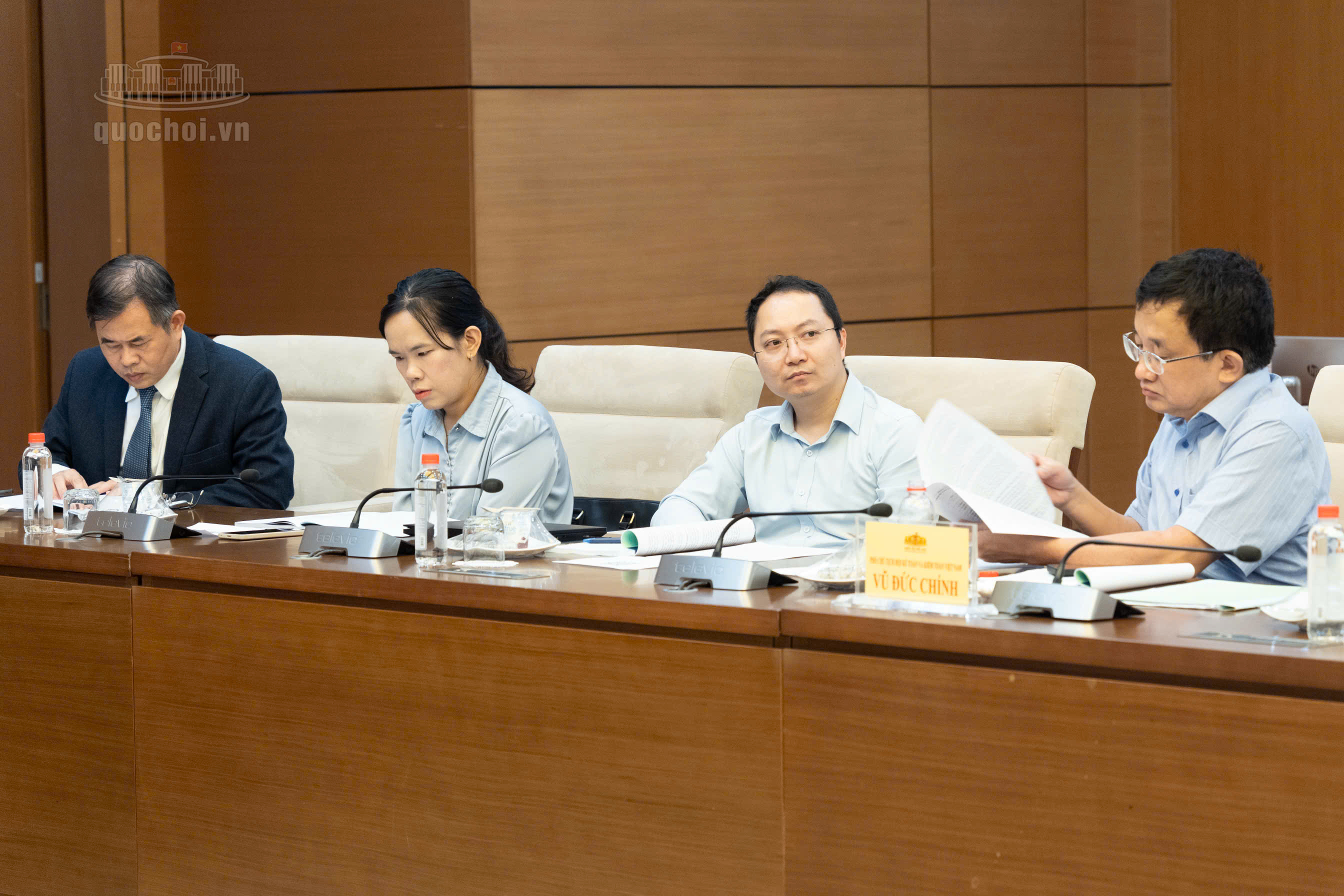 Các đại biểu tham dự Toạ đàm