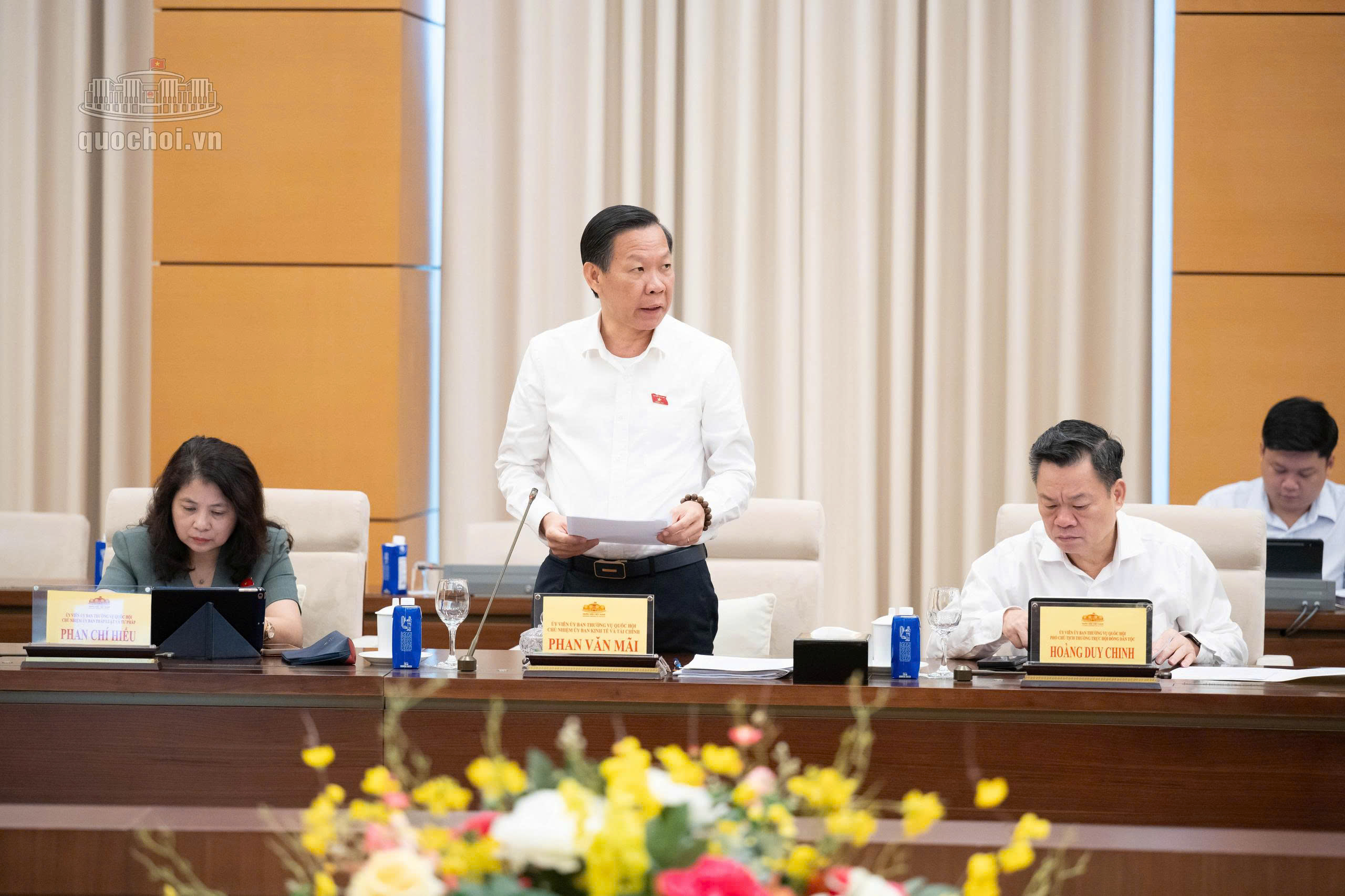 Uỷ ban Thường vụ Quốc hội cho ý kiến về dự án Luật Phát triển doanh nghiệp nhỏ và vừa