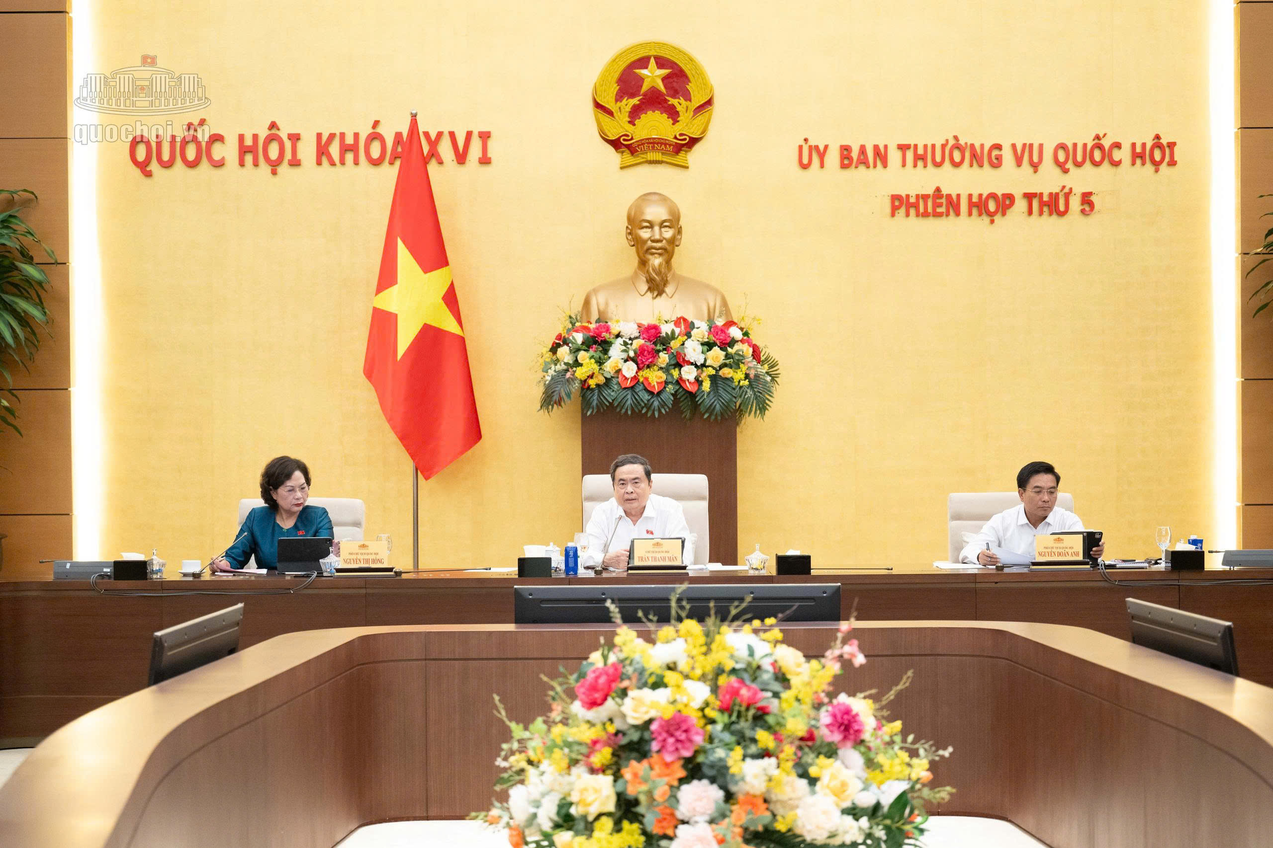 Uỷ ban Thường vụ Quốc hội cho ý kiến về dự án Luật Phát triển doanh nghiệp nhỏ và vừa